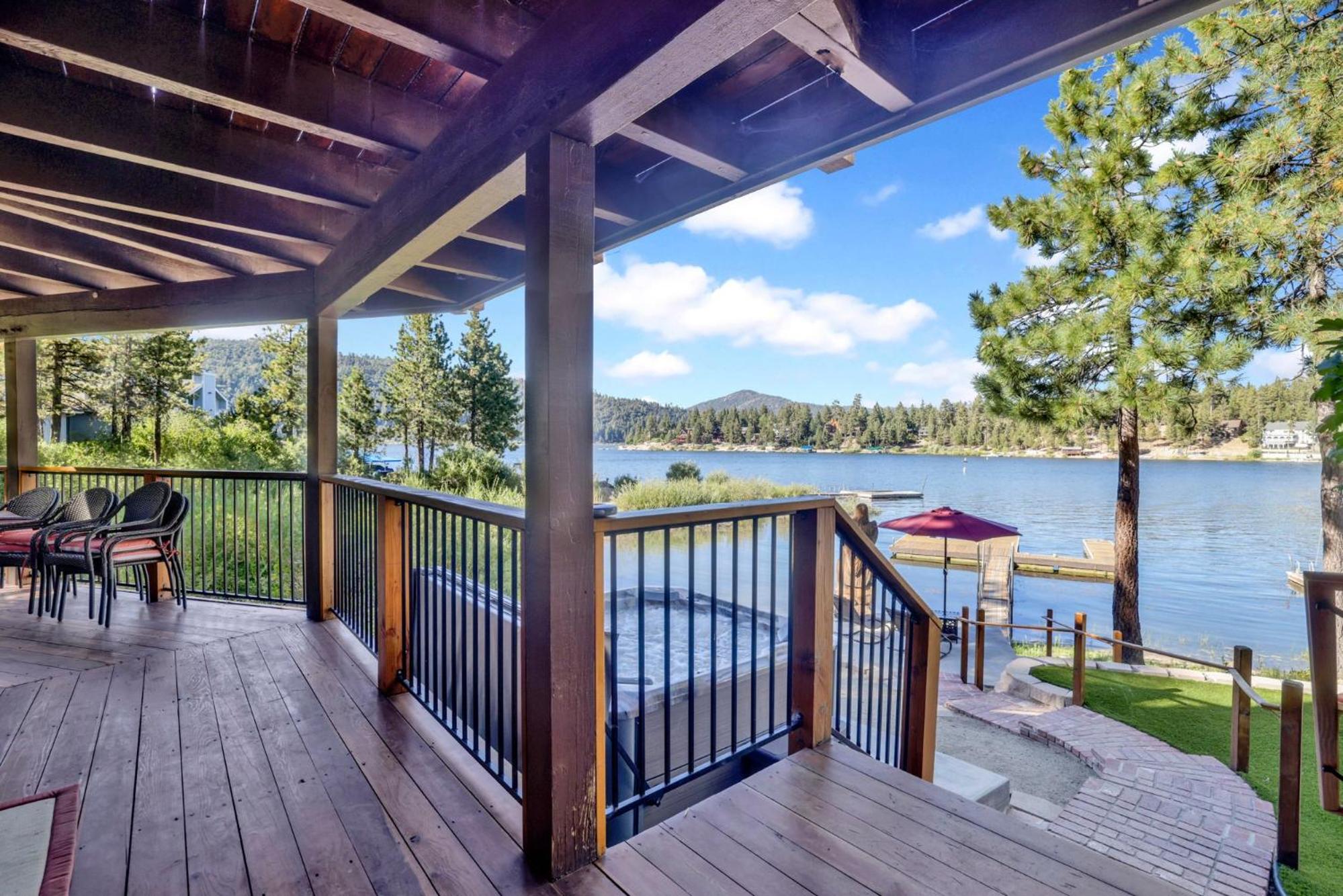 Cove lakefront chalet #2098 view 5