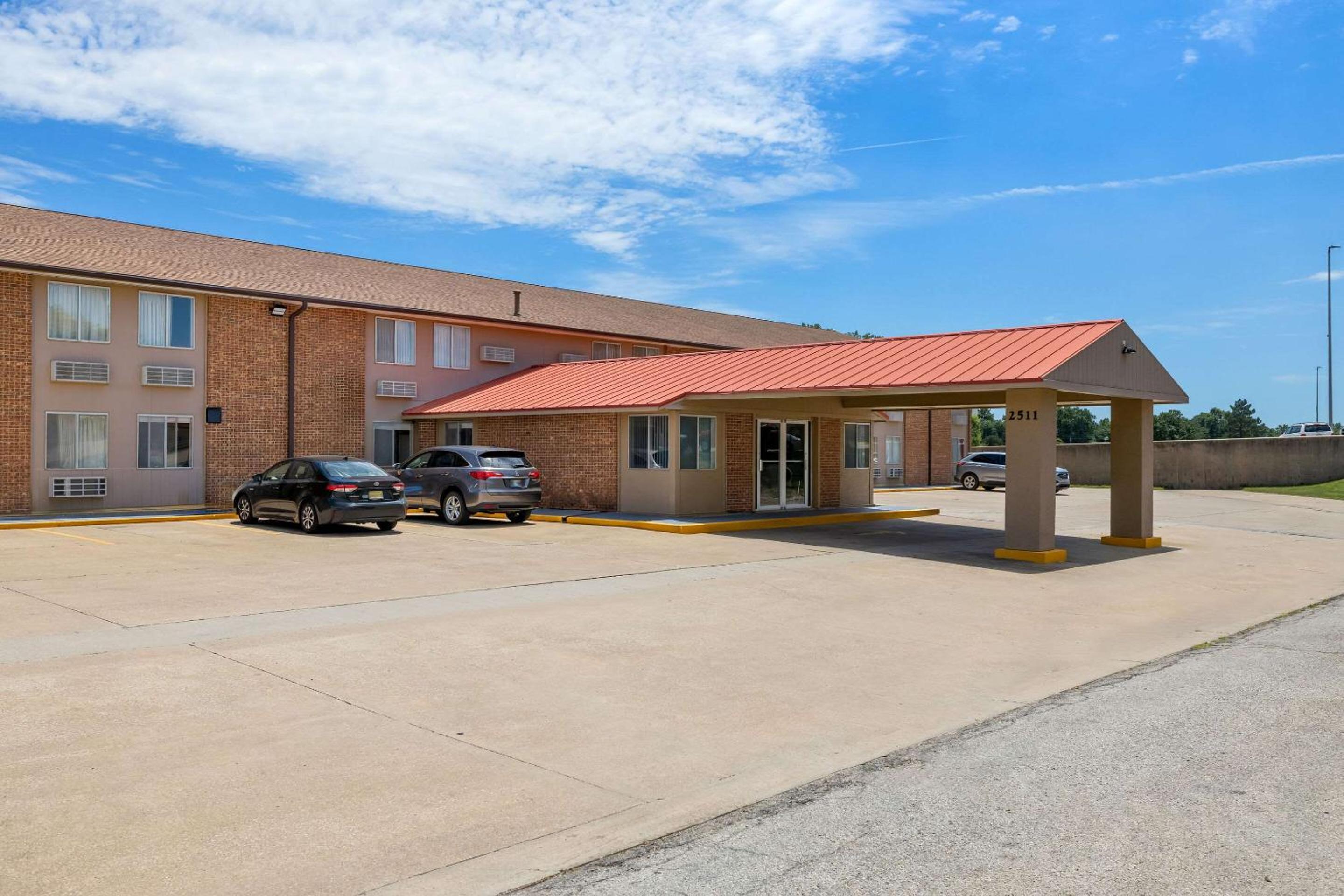 Emporia Vacations - Econo Lodge - Property Image 28