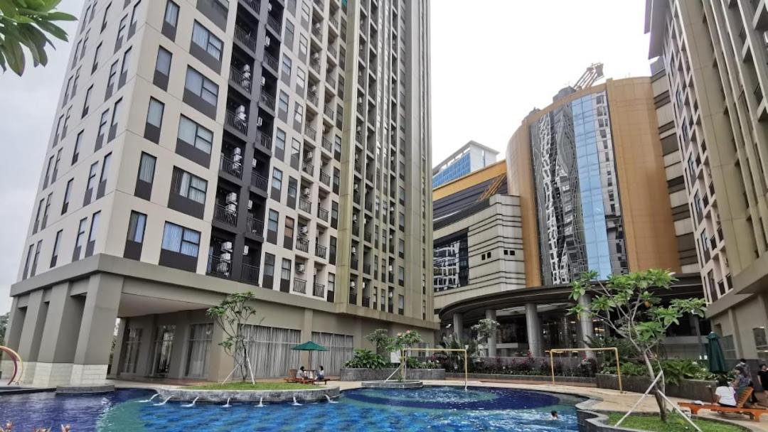 Cozy Studio Apartemen Transpark Cibubur by Royal Home Indonesia view 4