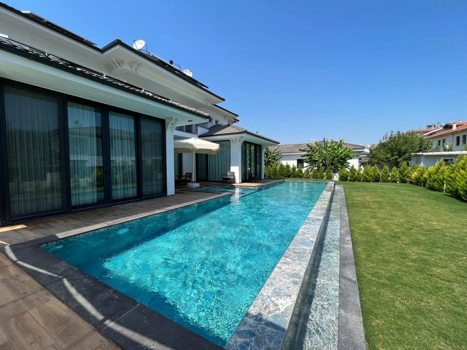 Villa White Cloud view 4