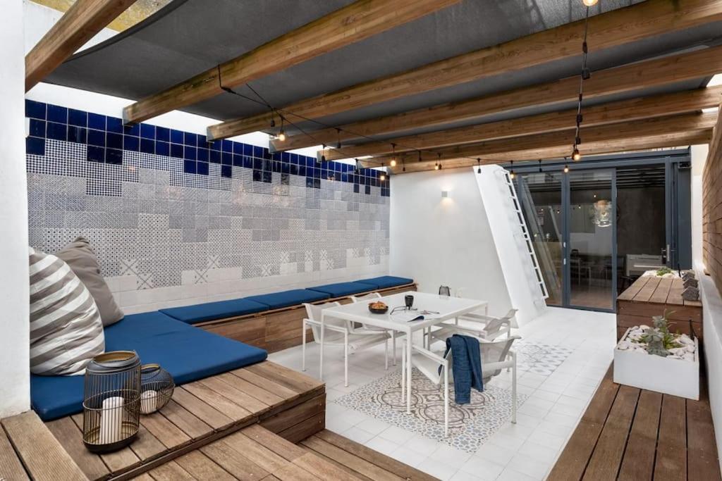 Bica Lux Secret Terrace 2-bedroom Apartment view 3