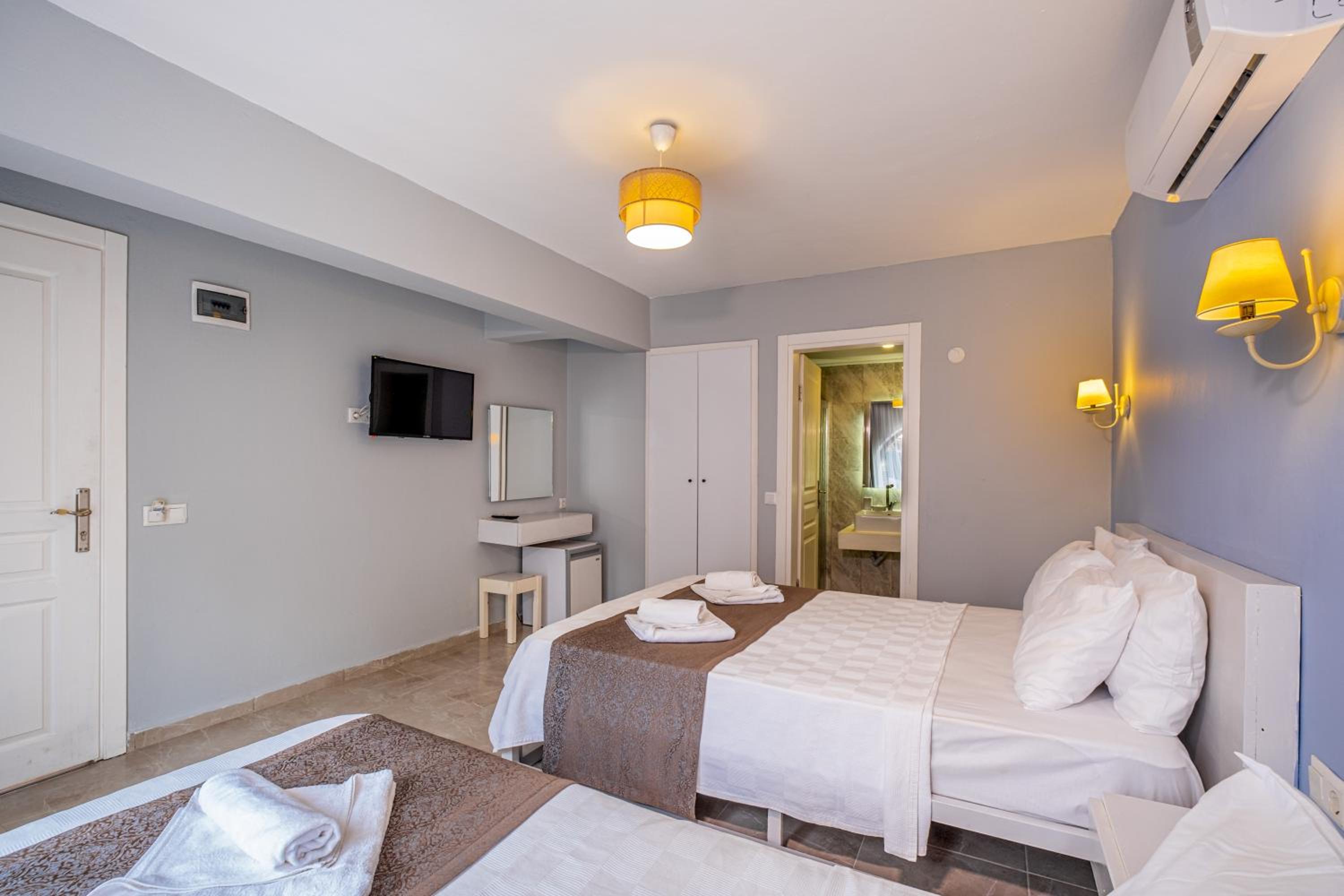 Himm Hotel - Image 27