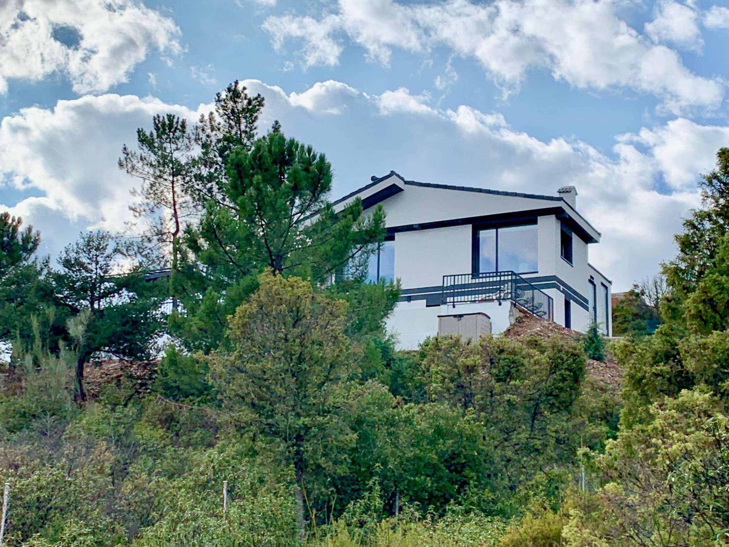 Chalet a estrenar, espectaculares vistas a la montaña