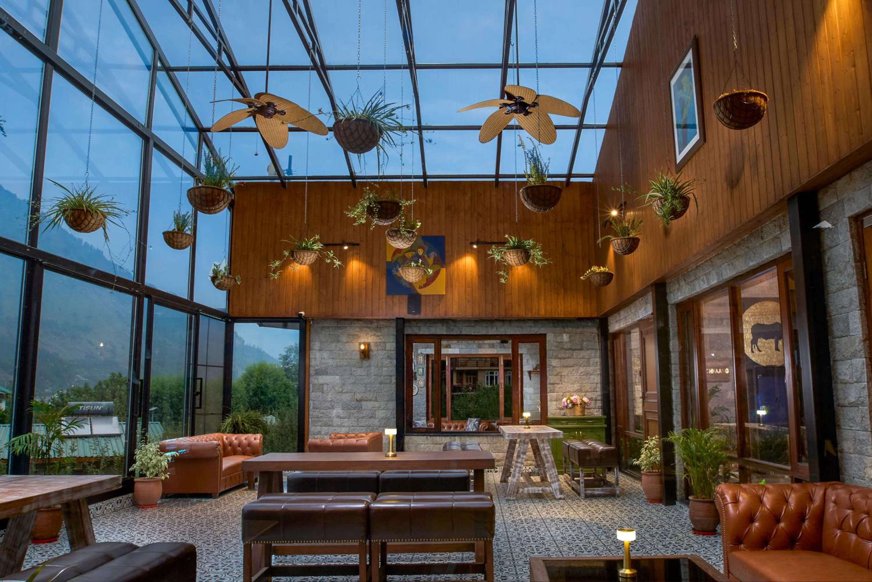 Larisa Resort Manali