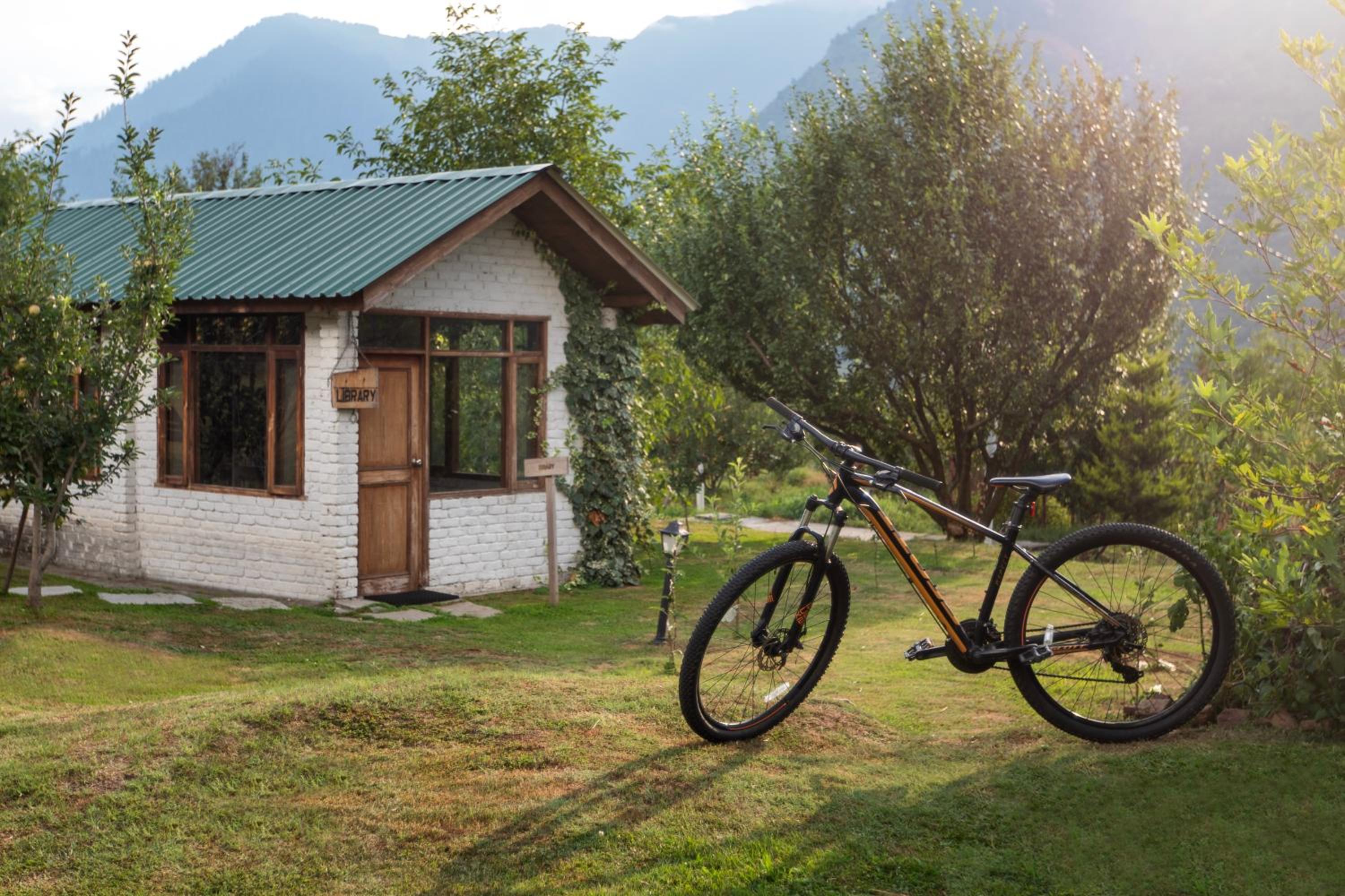 Larisa Resort Manali