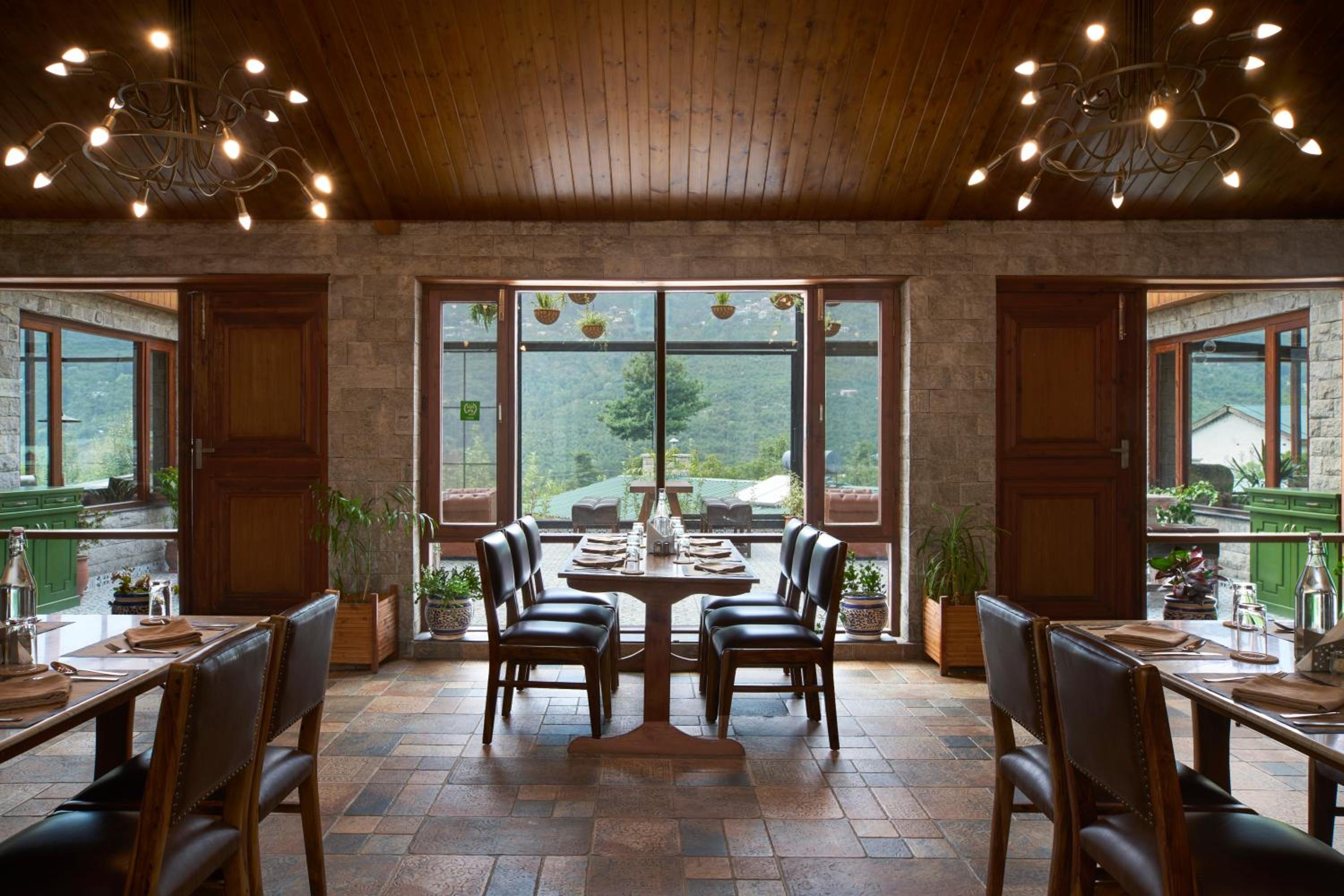 Larisa Resort Manali