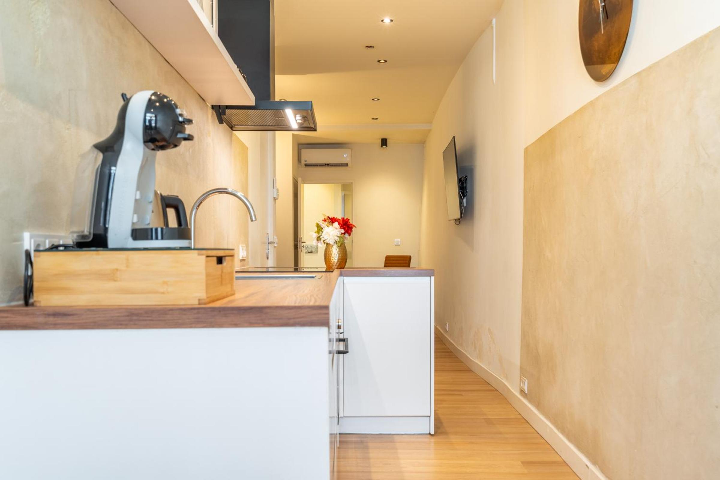 Stylish studio in the heart of Breda city center view 4