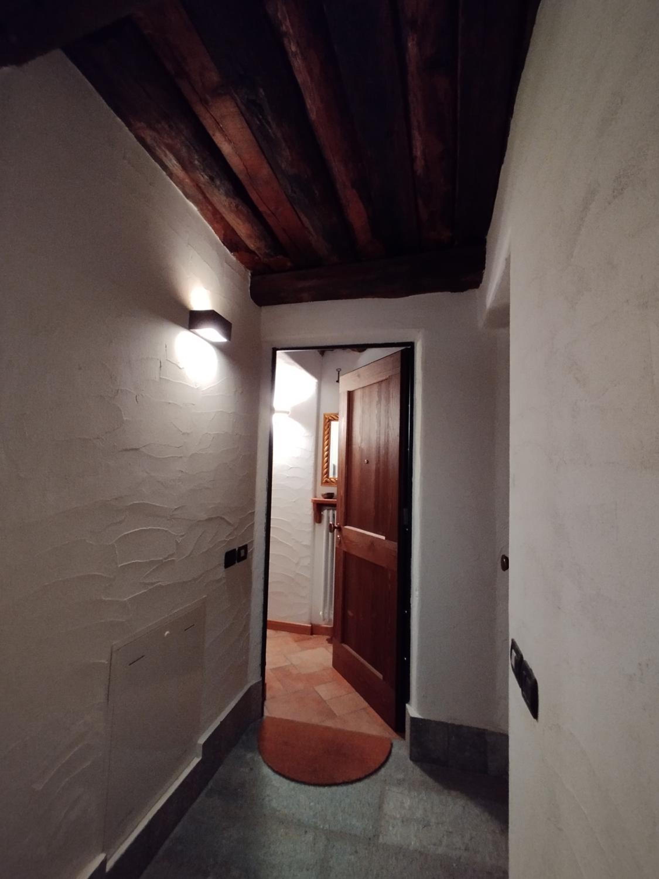 Photo 34