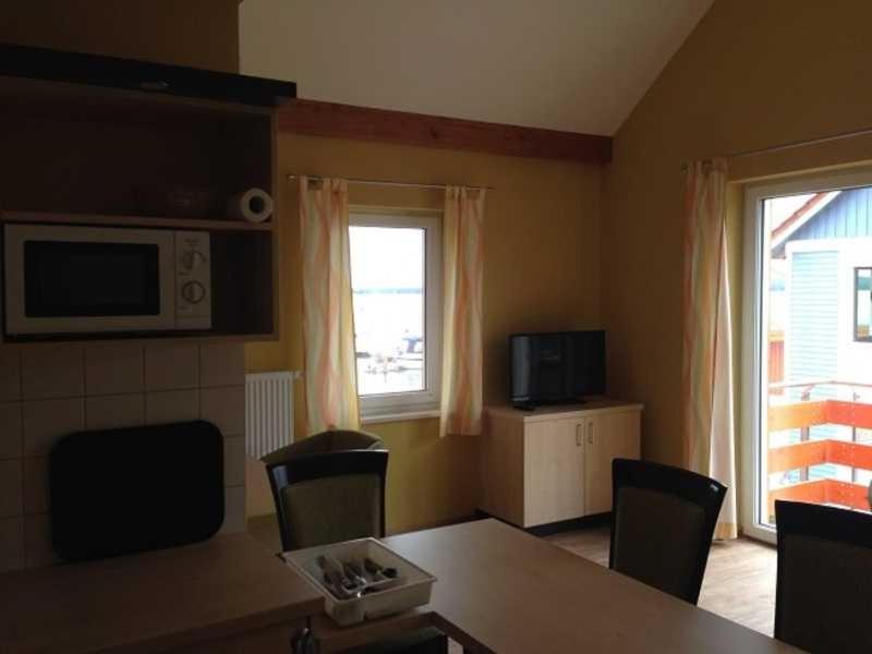 Ferienwohnung mit Seeblick - Fischerhafen Plauer See - Property Image 11