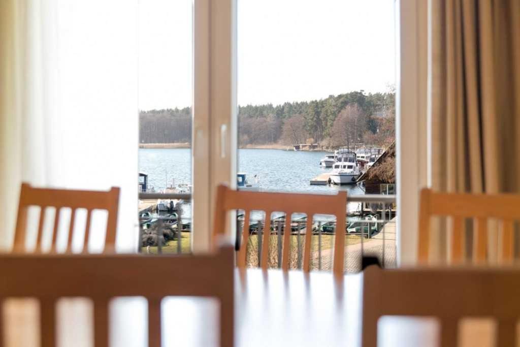 Urlaub am See - Ferienwohnungen auf dem Fischerhof Eldenburg