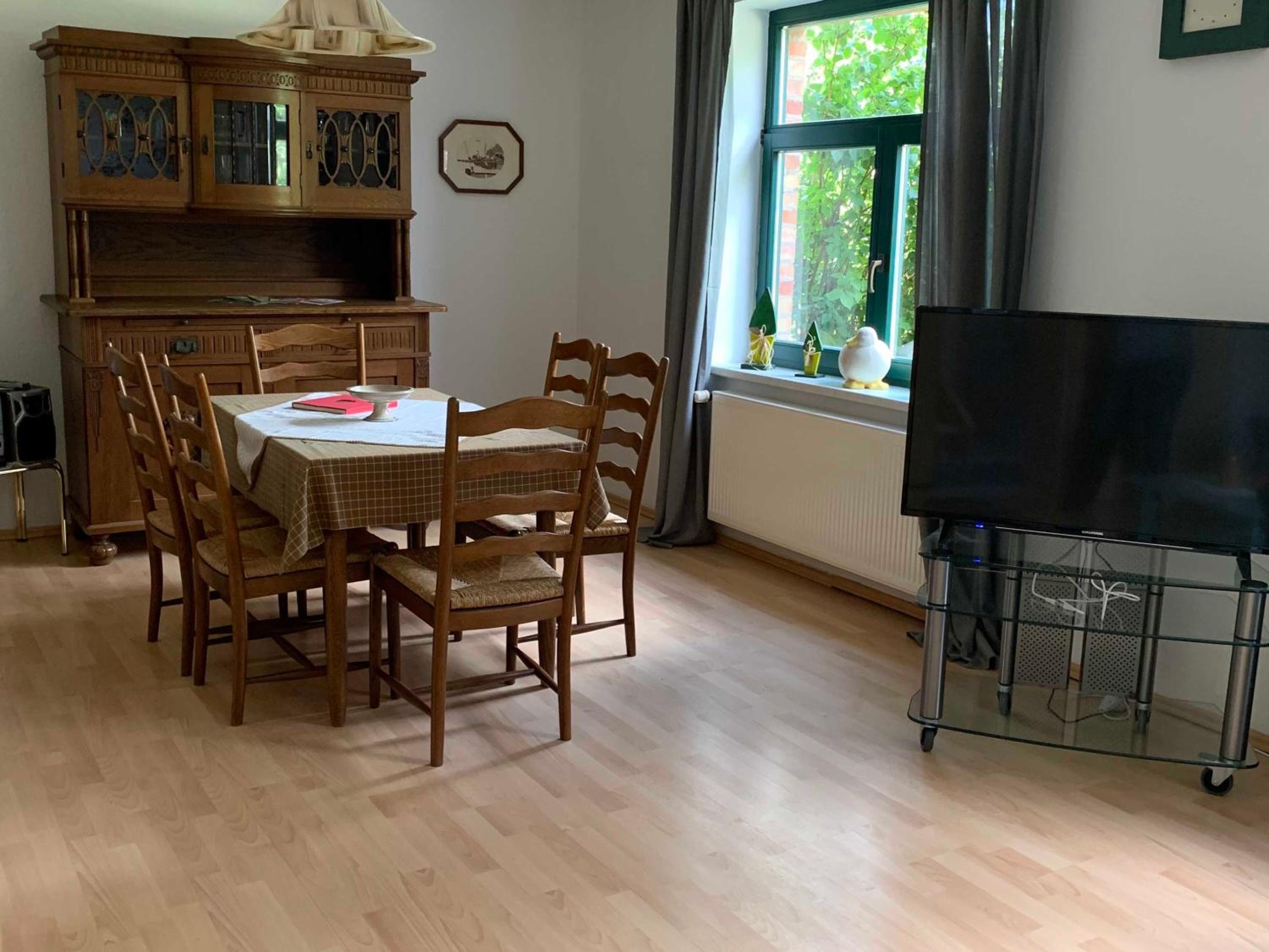 Gemütliches Ferienhaus in Barlin, unweit Dargun