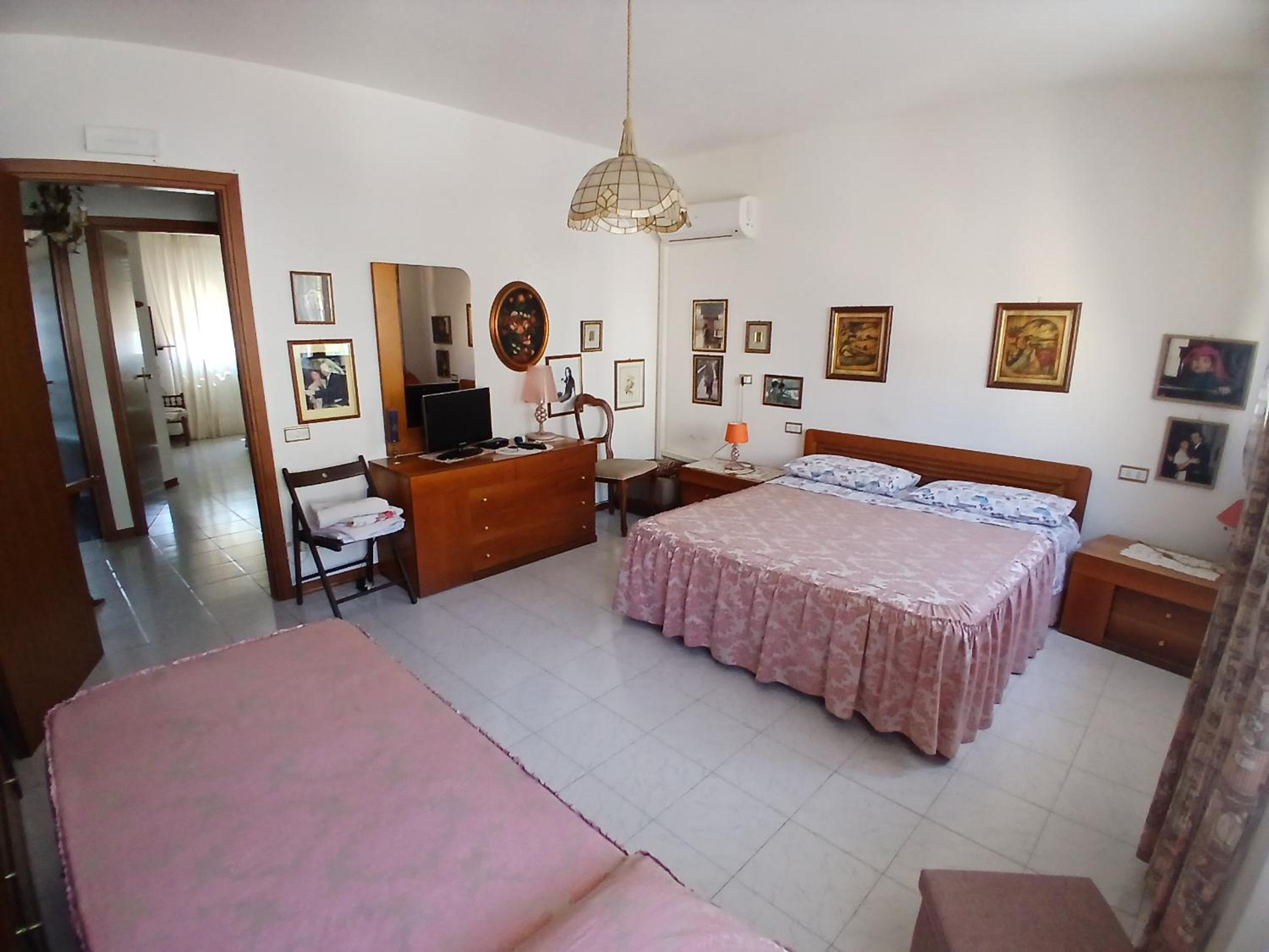 Il Melograno B&B with private bathrooms view 4