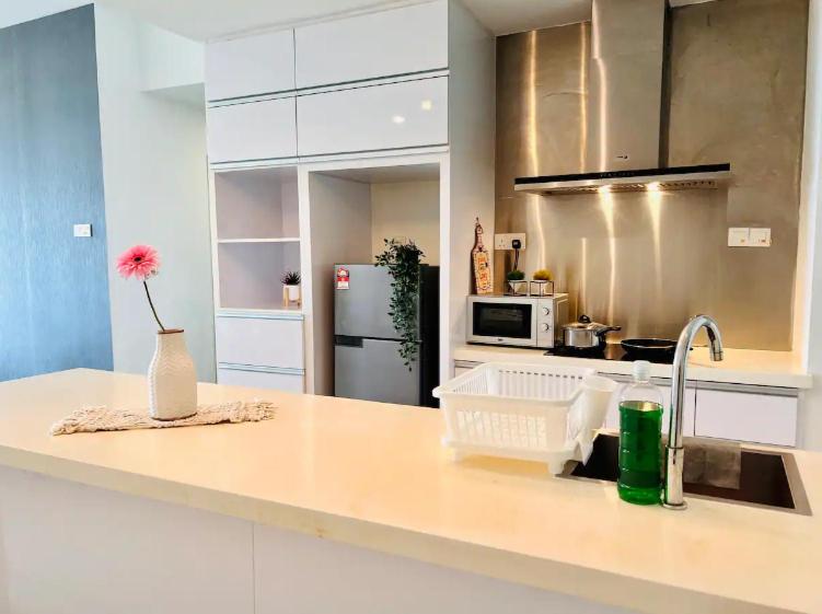 Mosaic Residence Mid Valley South Key BY R9 Homestay