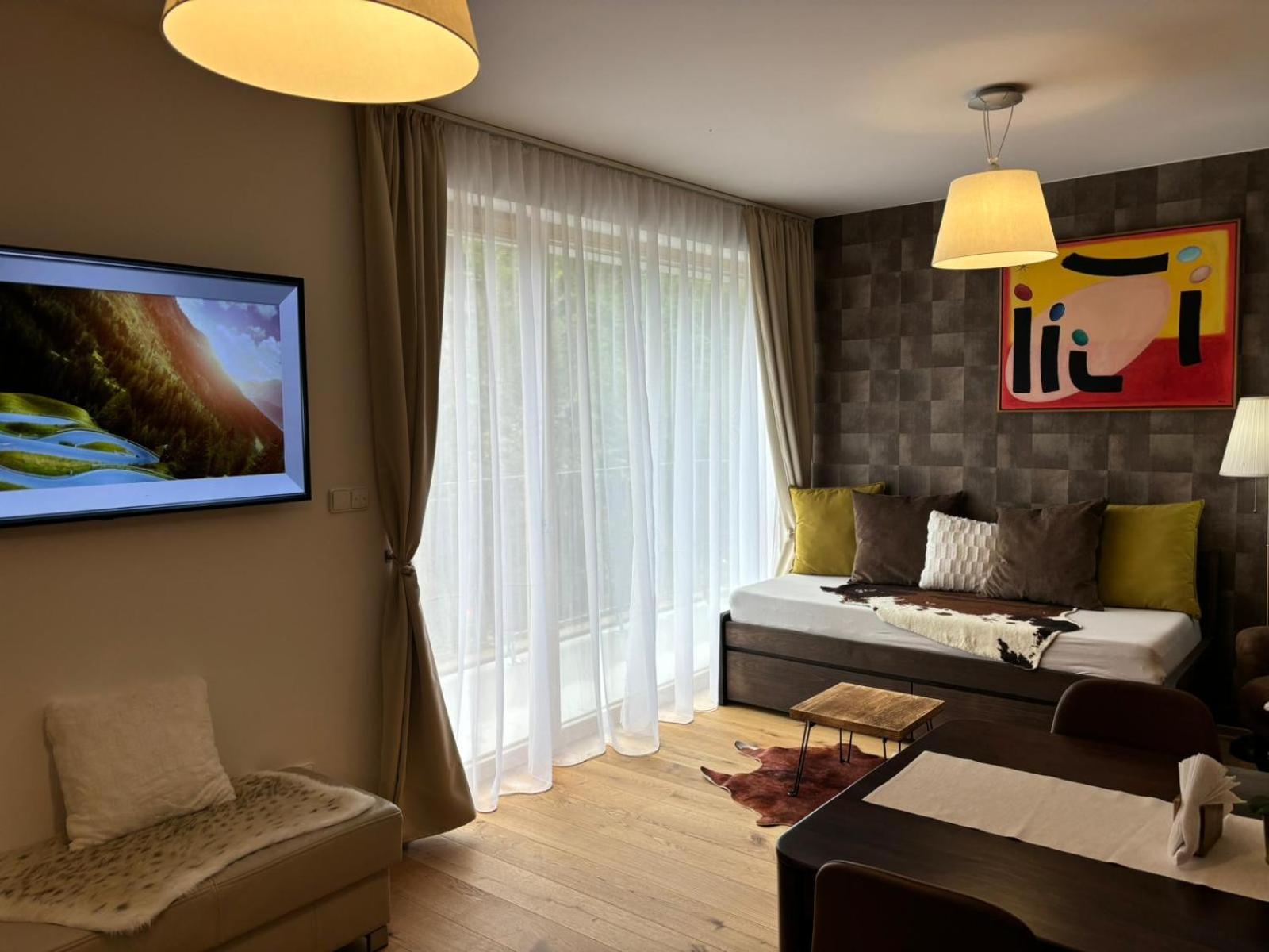 Arbelux - Wellness & Pool Access