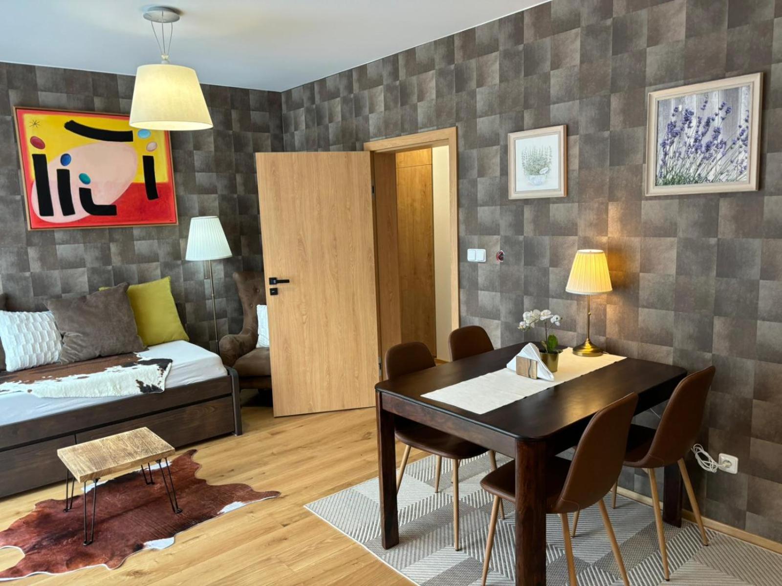 Arbelux - Wellness & Pool Access