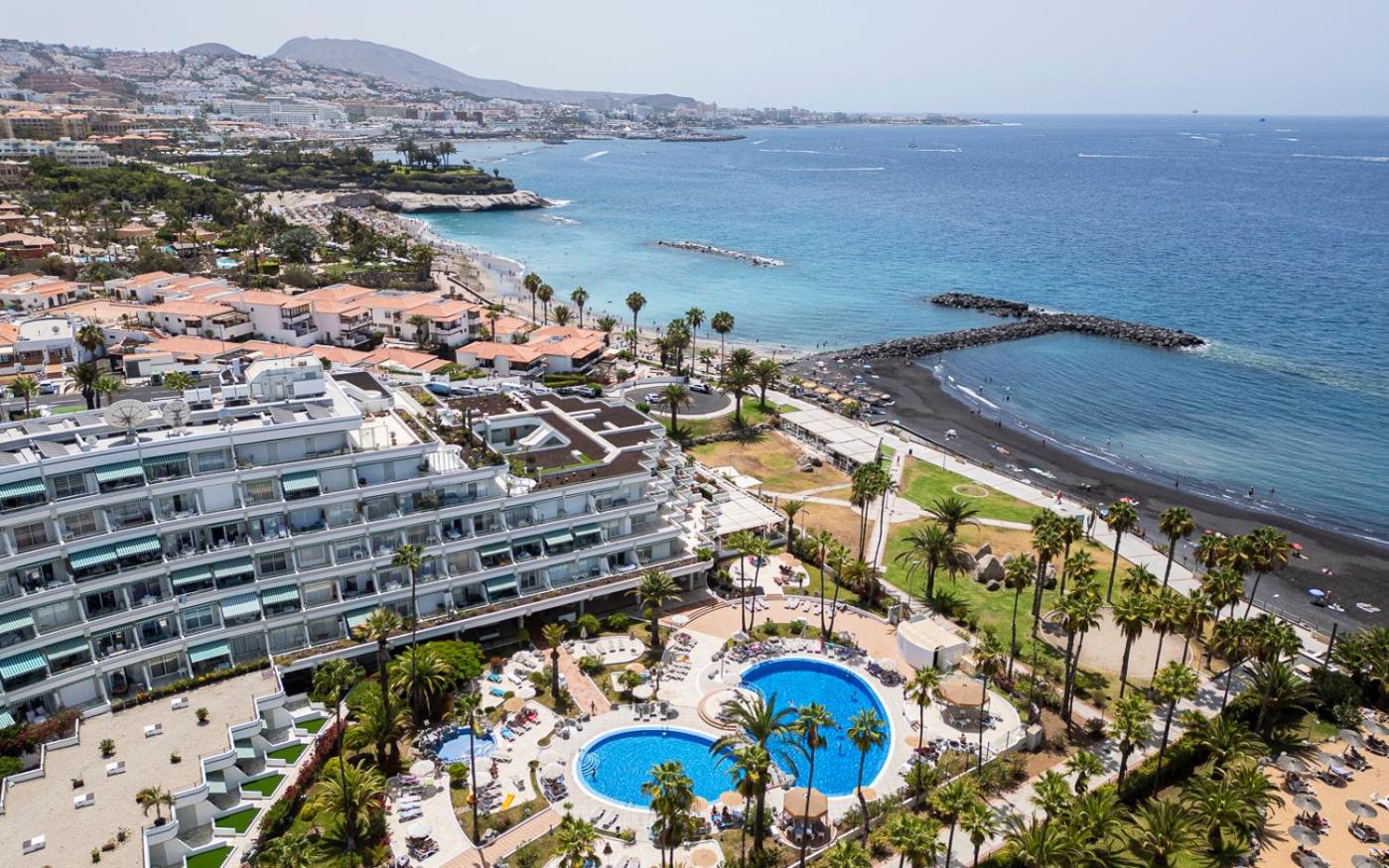 Apartment in beachfront complex in El Duque area, Costa Adeje view 2