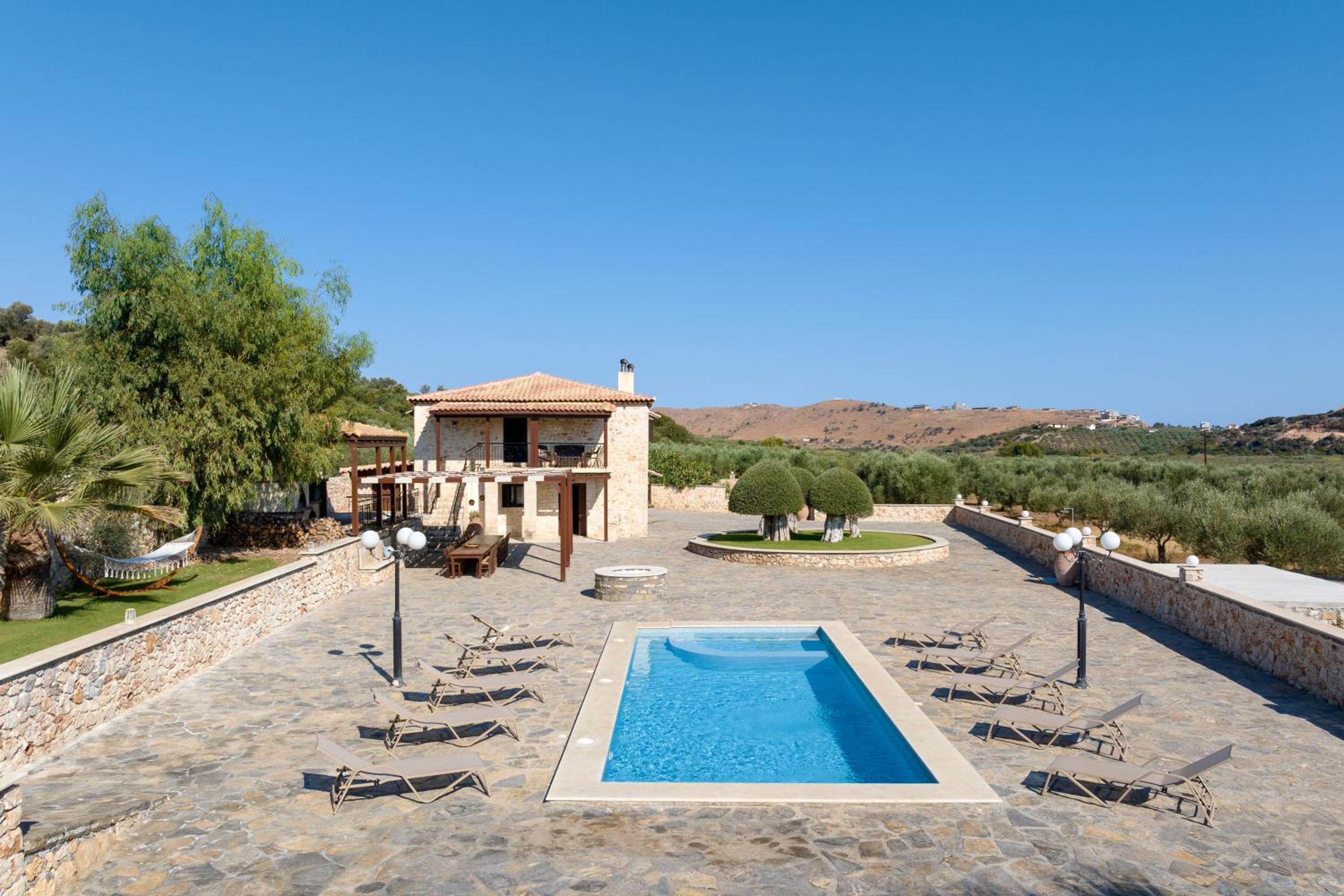 Nestor Villa, with Heated Pool & Absolute Privacy view 3