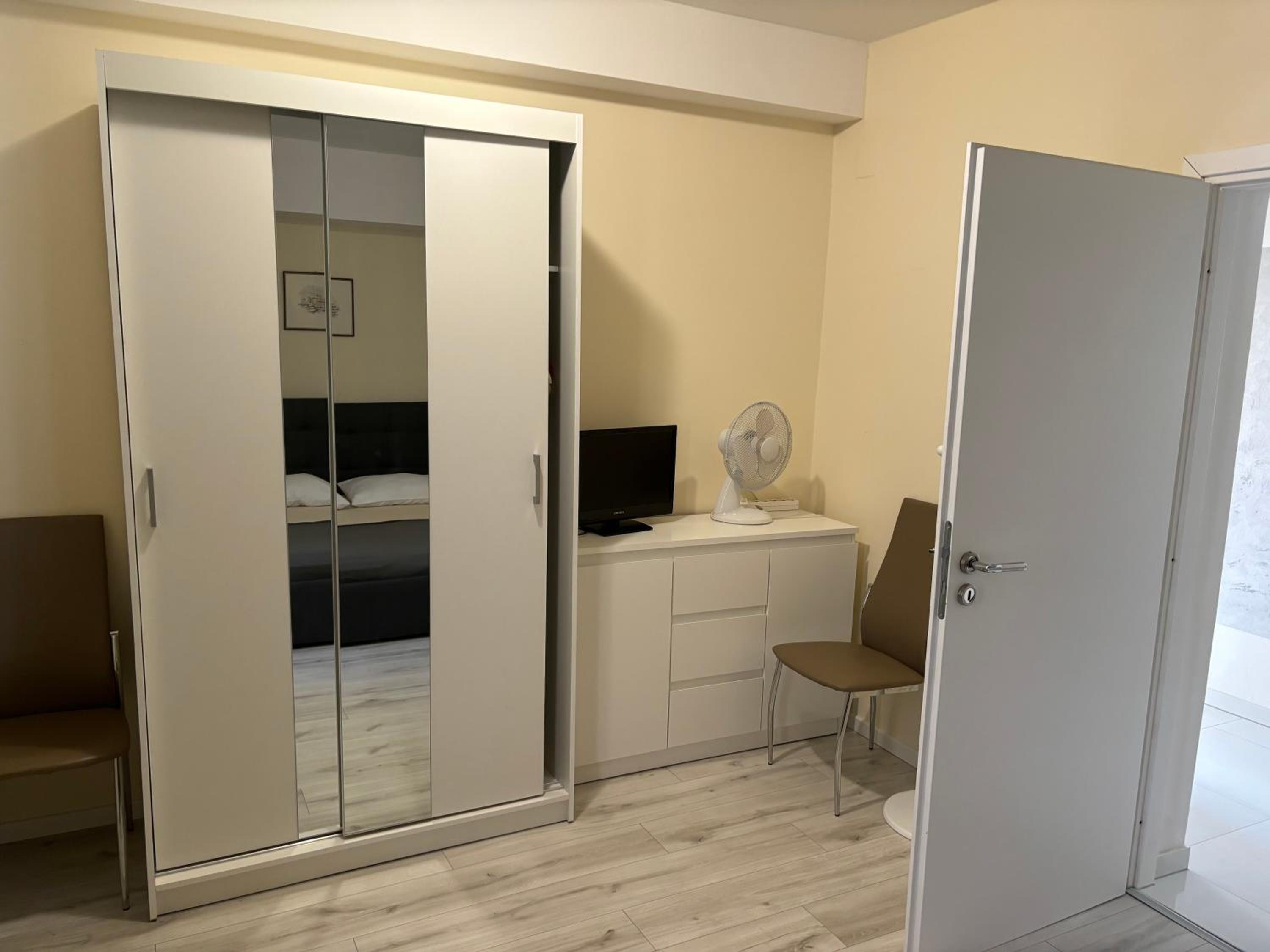 ground floor view 3