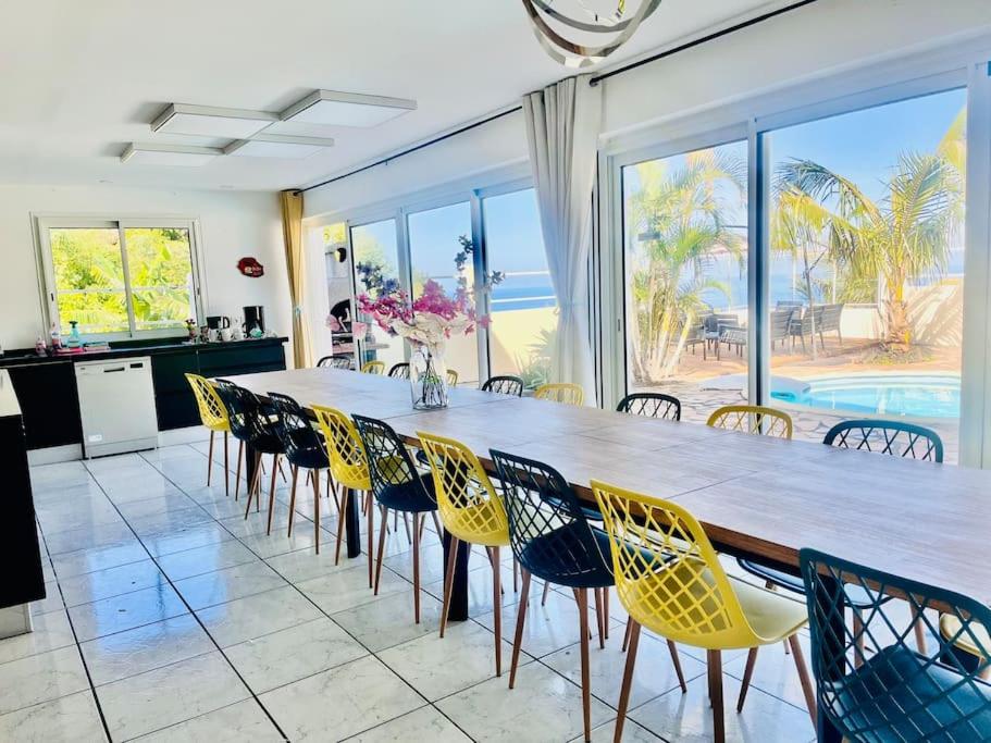 Grande maison pour 20 personnes, avec 8 chambres, piscine, billard et BBQ view 2