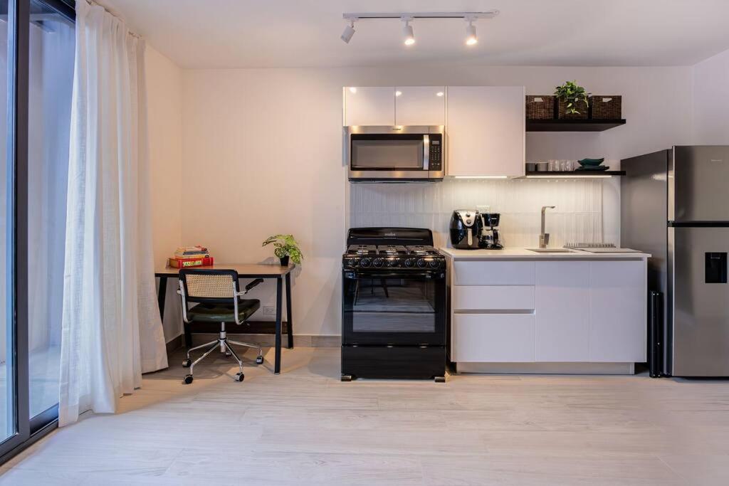 Central and comfortable apartment view 4