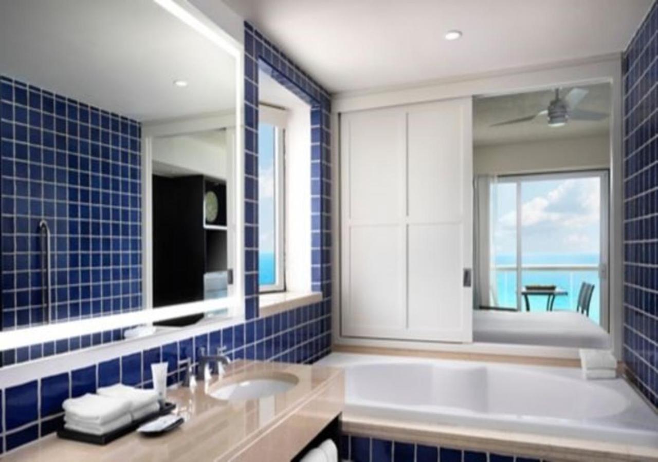 Enjoy the Cancun area with the family in this family friend 2BD resort condo with amenities