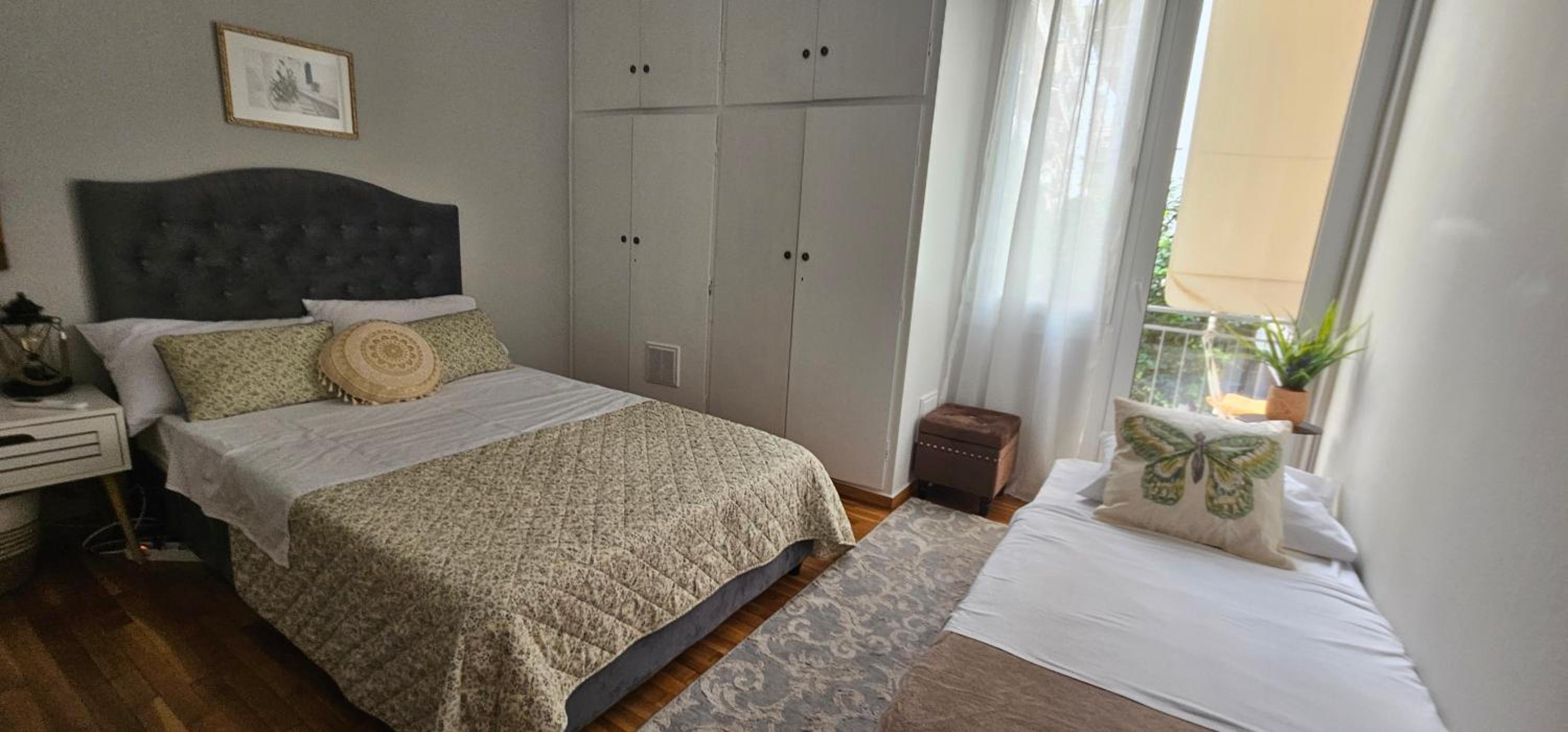 Cozy and quiet apartment , convenient location in Athens