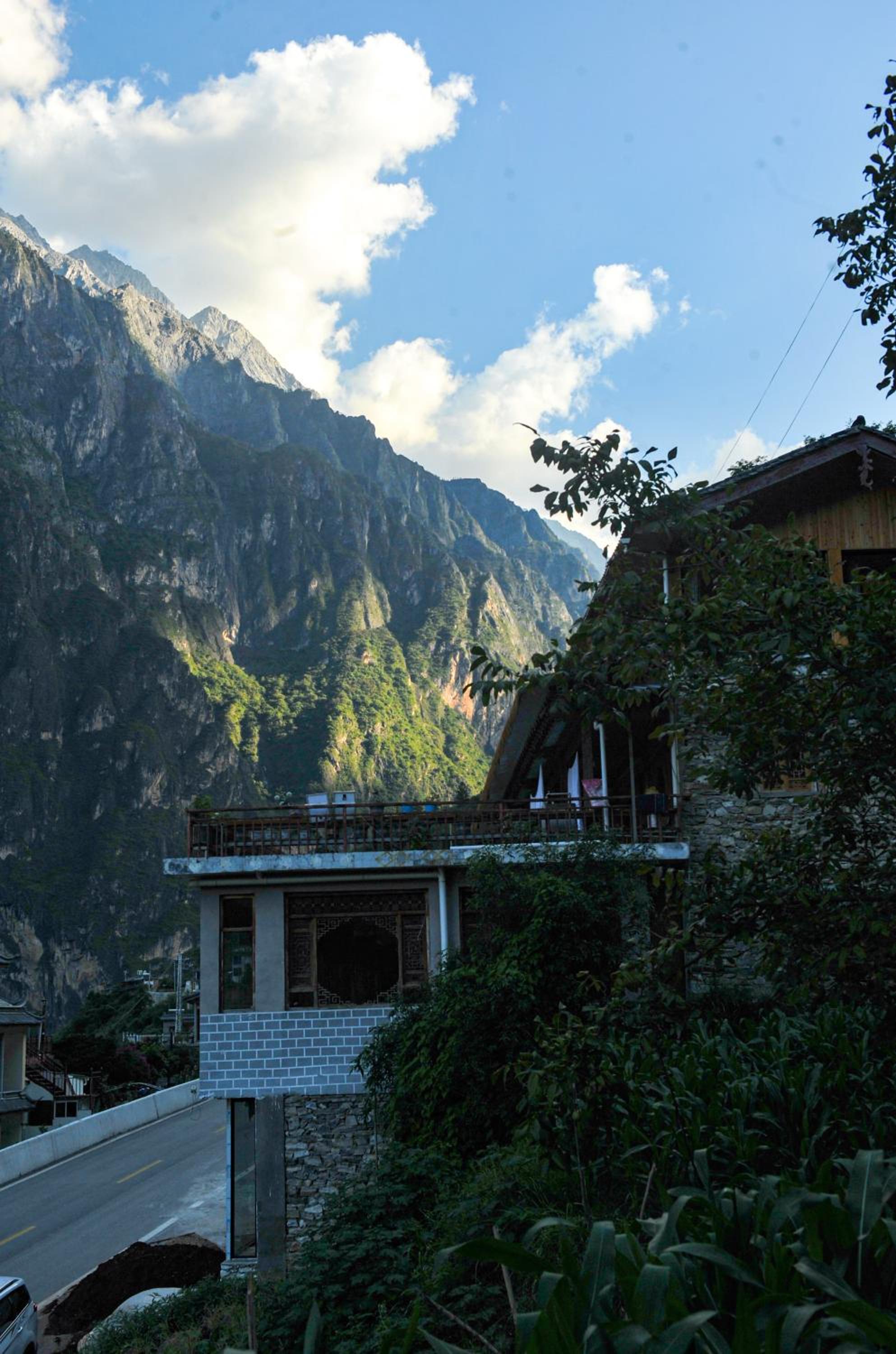 TIBET Guest house 虎跳峡卓玛客栈