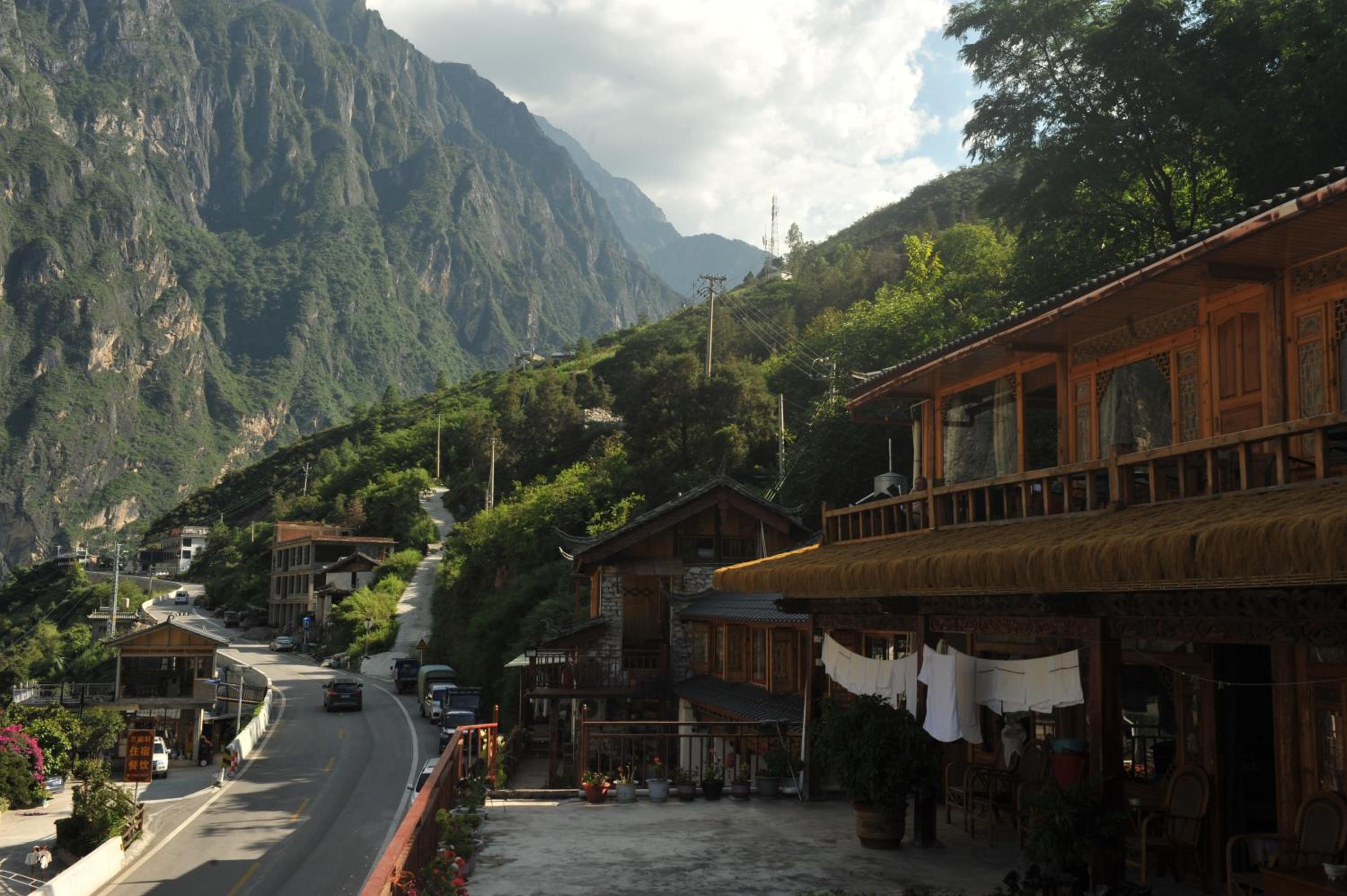 TIBET Guest house 虎跳峡卓玛客栈