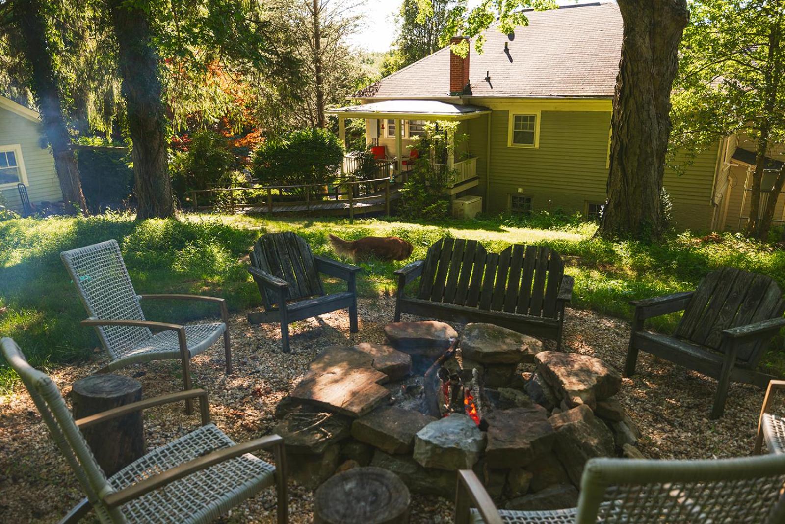 Private Downtown Sunny Retreat w/ Spacious Balcony view 5