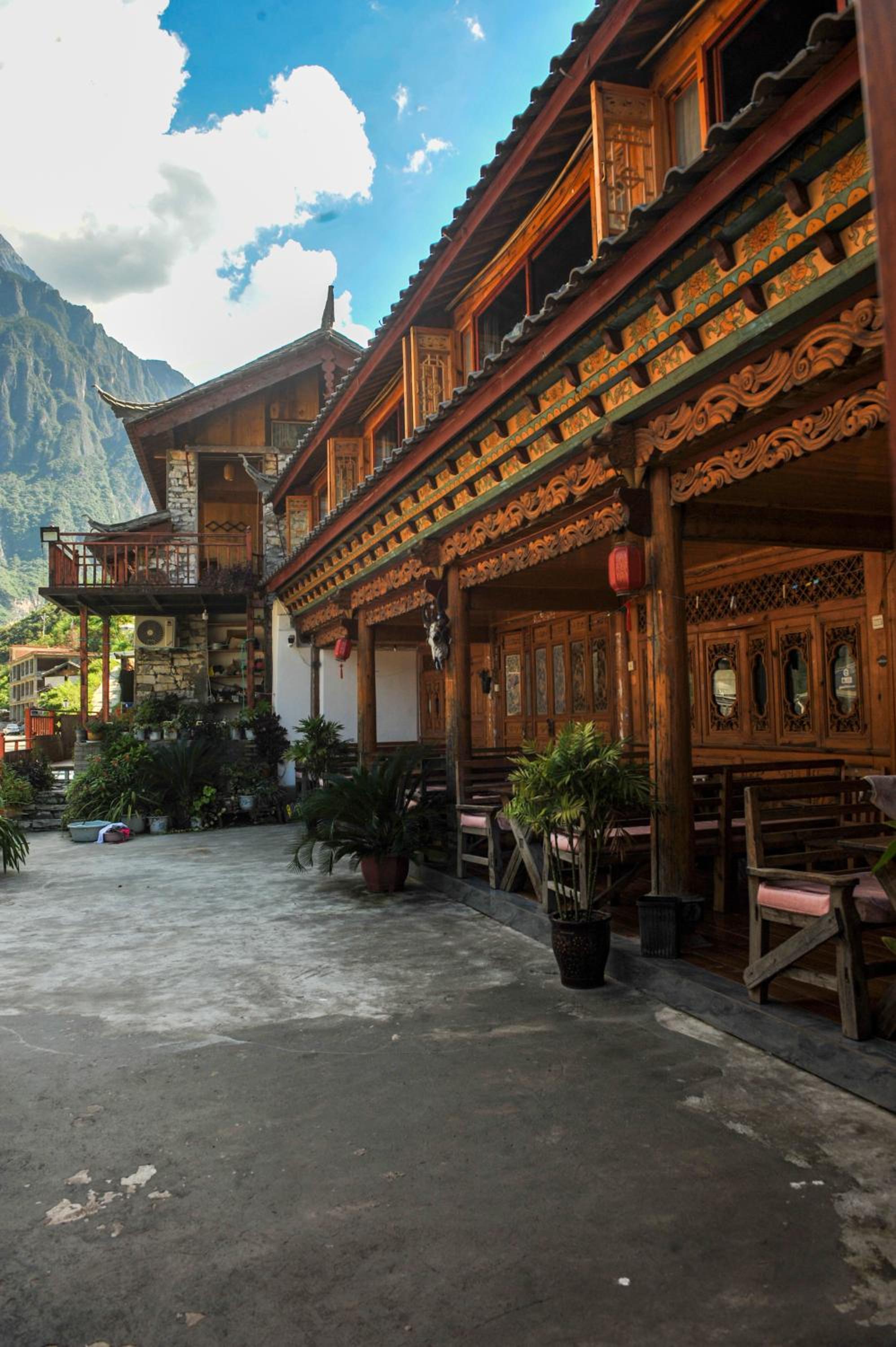 TIBET Guest house 虎跳峡卓玛客栈