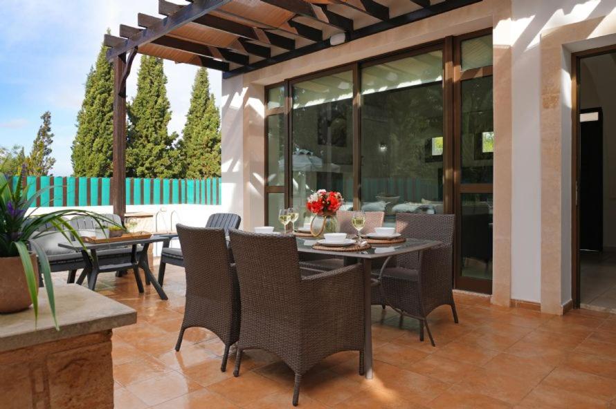 Villa Anthia - 2bed with Large Pool