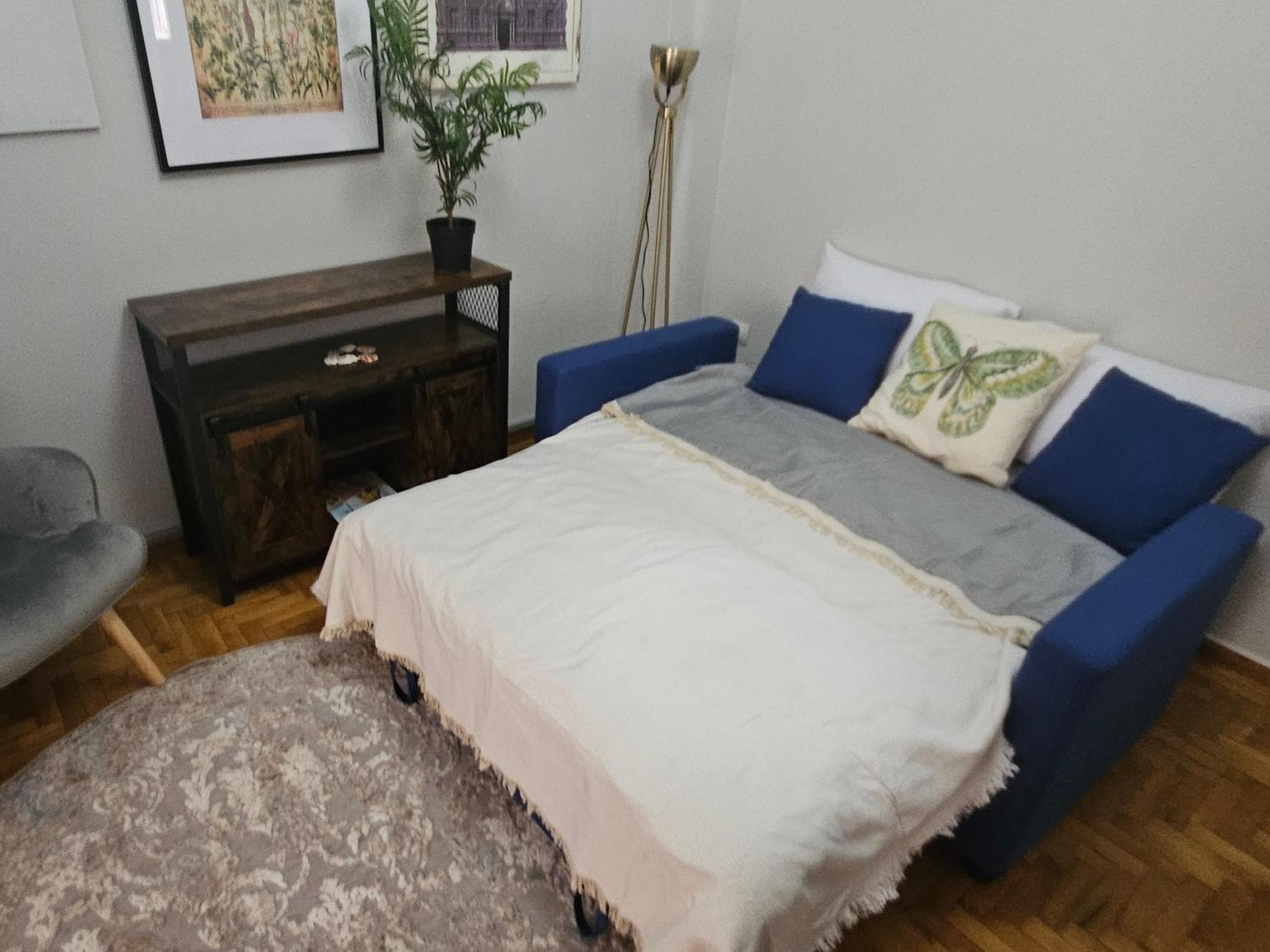 Cozy and quiet apartment , convenient location in Athens