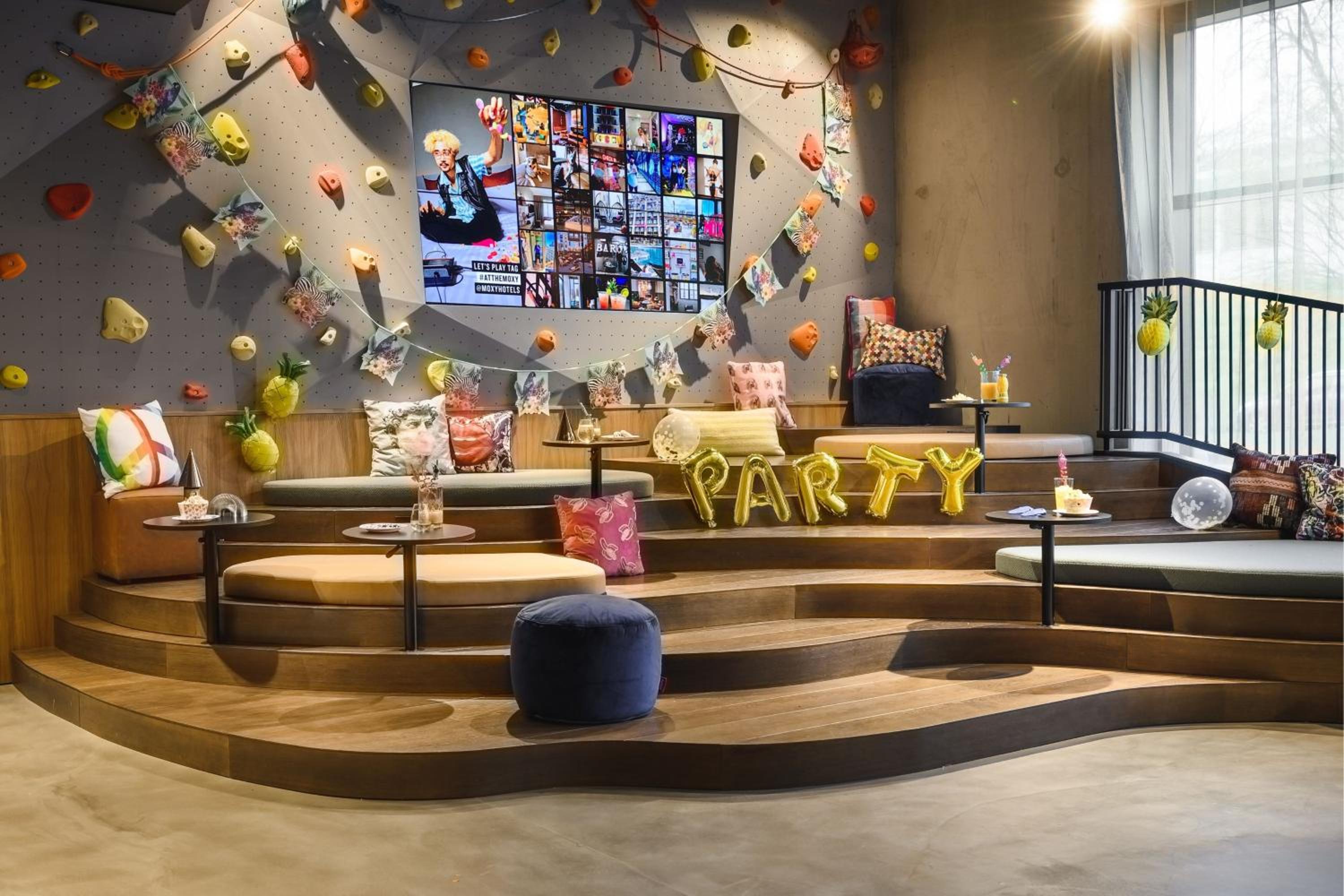 Dresden Vacations - Moxy Dresden Neustadt - Property Image 36