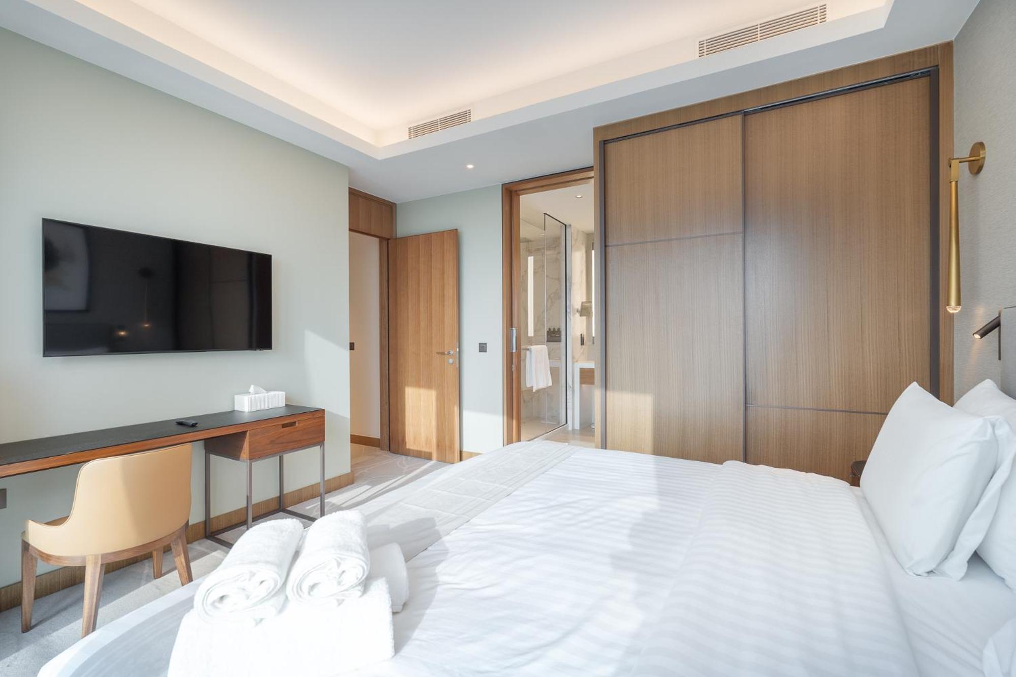 Luxury 2BR Suite -Address Residences Dubai Opera Live in the Heart of Downtown Limited-Time Monthly Offer
