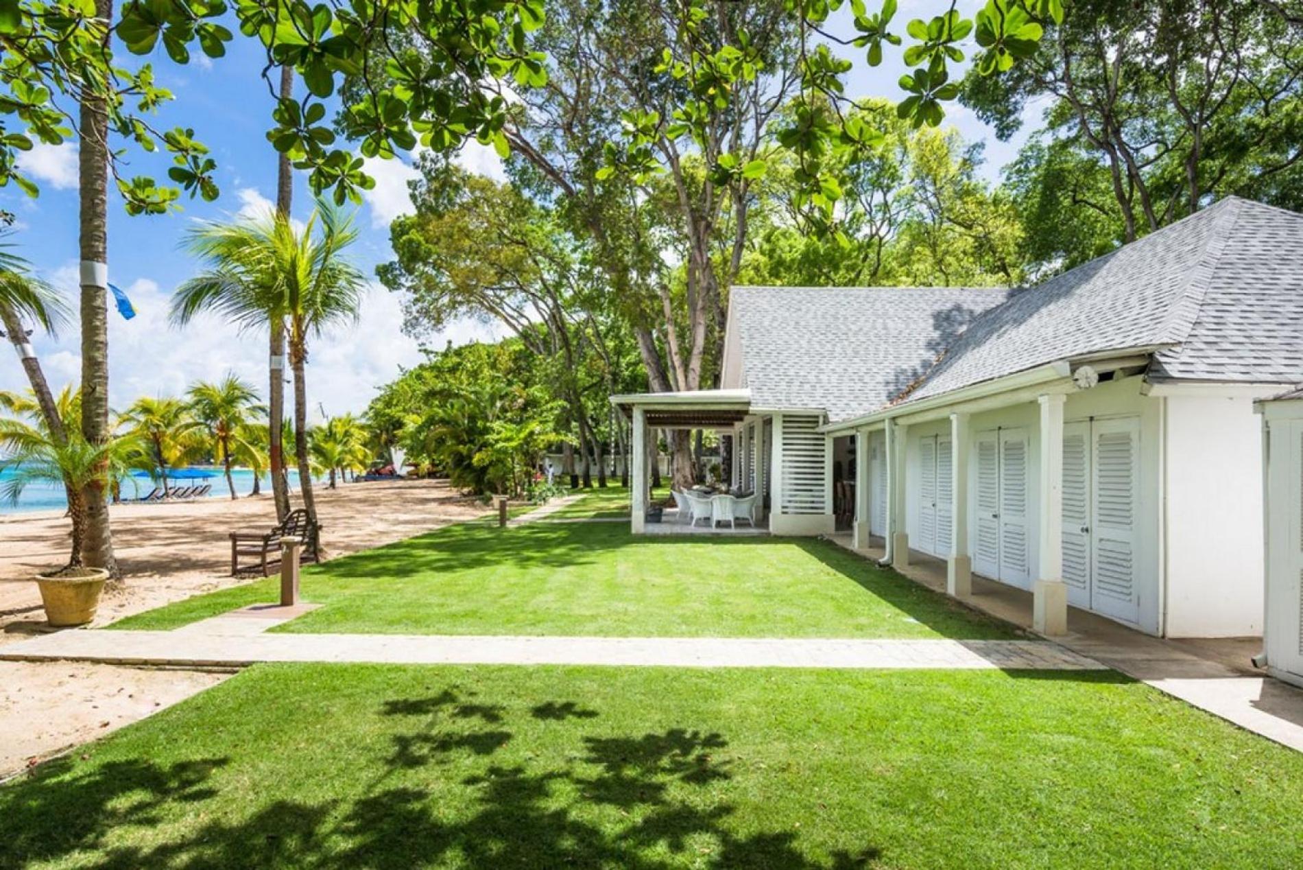Luxury 4 Bedroom Innisfree Villa