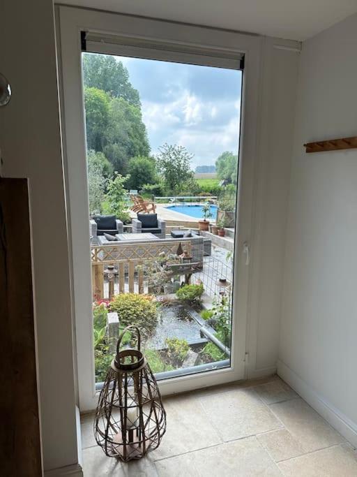 Appartement lumineux et chaleureux avec piscine estivale