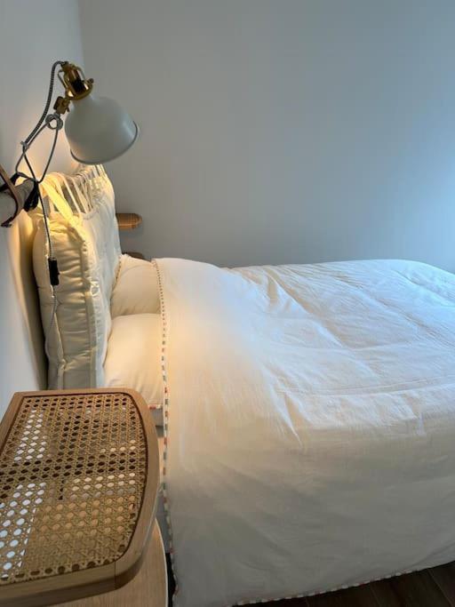 Appartement lumineux et chaleureux avec piscine estivale
