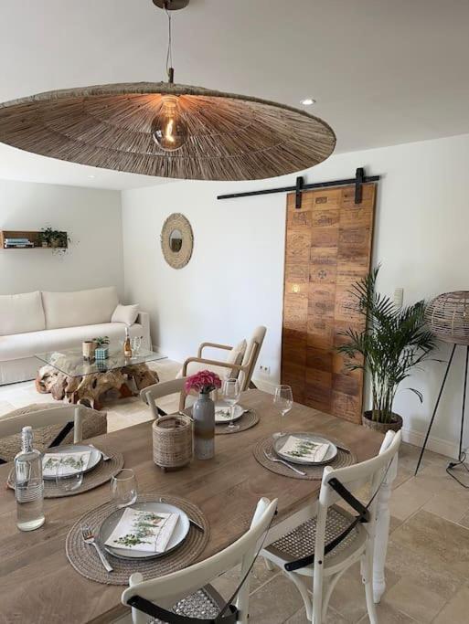 Appartement lumineux et chaleureux avec piscine estivale