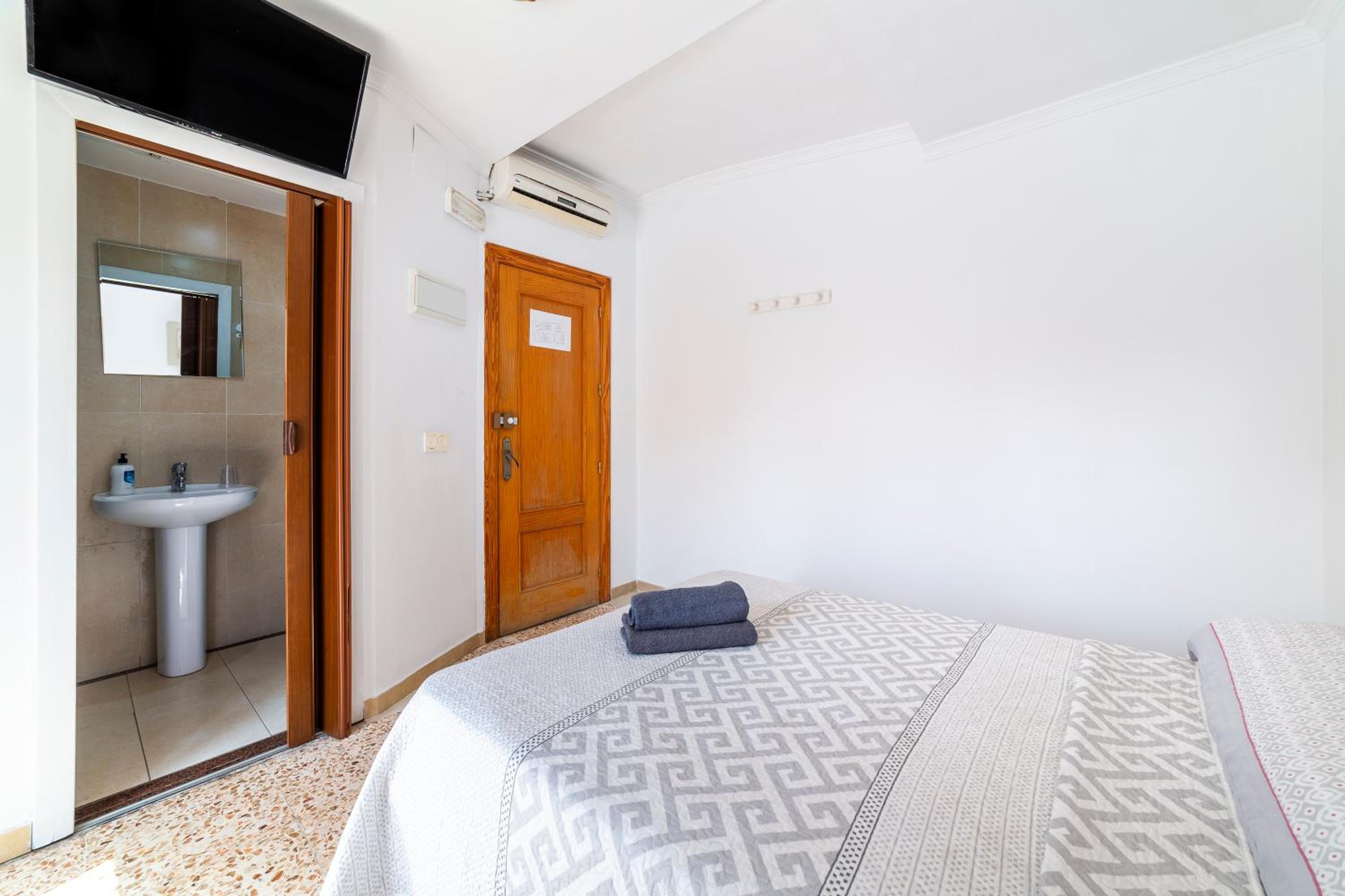 Hostal Moya