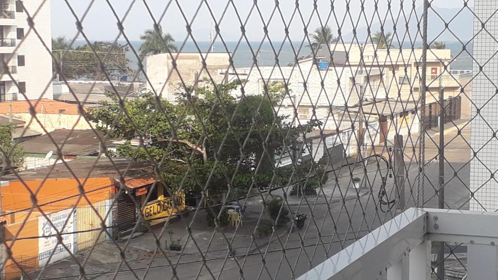 apartamento lindo 3 dormitorios ao lado da praia