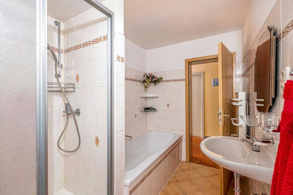 NEU Ferienhaus Paditz mit Pool