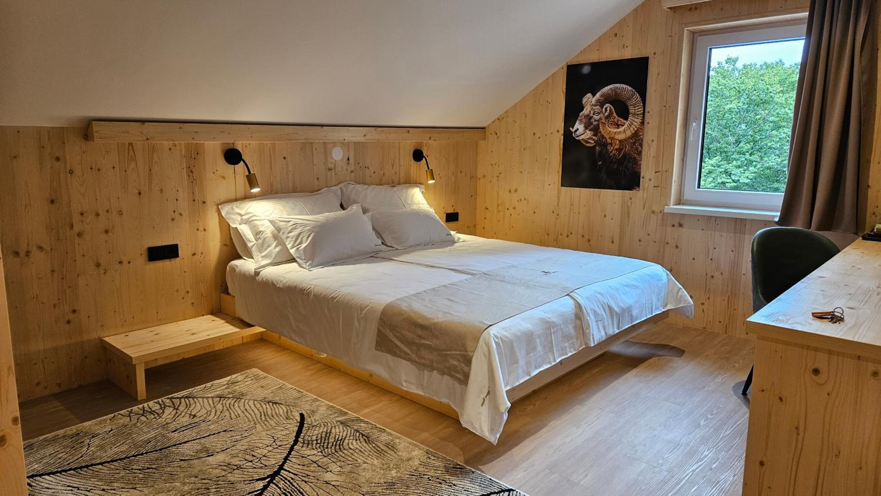 Sobe rooms JELEN JELENOV GREBEN