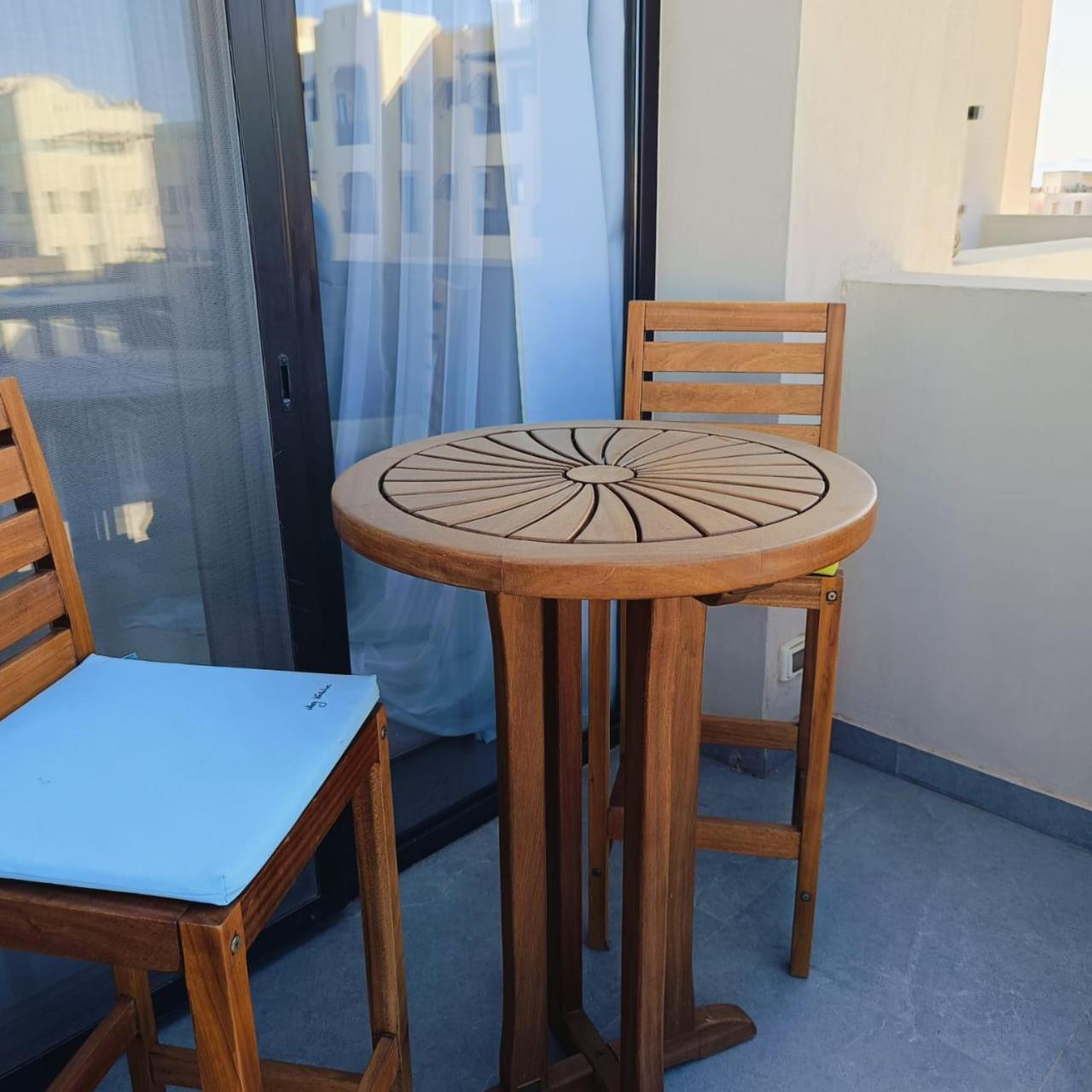 Nayah Stays, Luxurious bedroom in Fanadir Marina