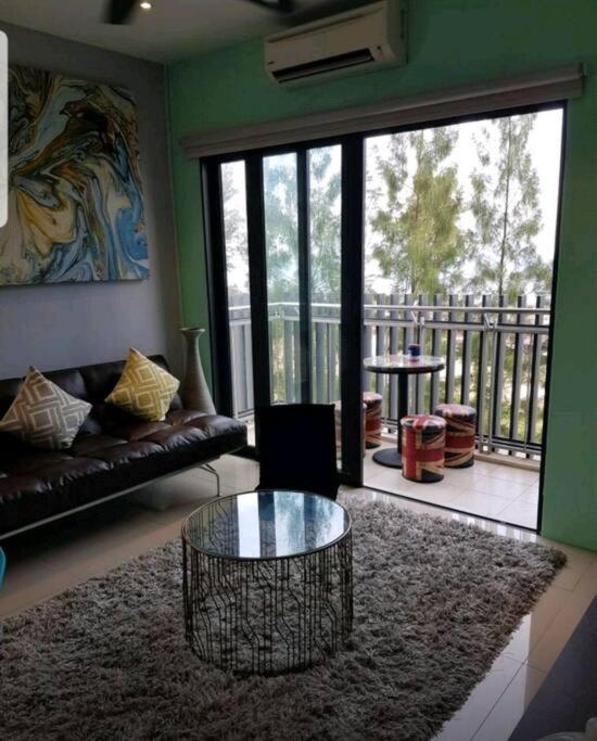 Kuantan Modern Seafront Family Staycation