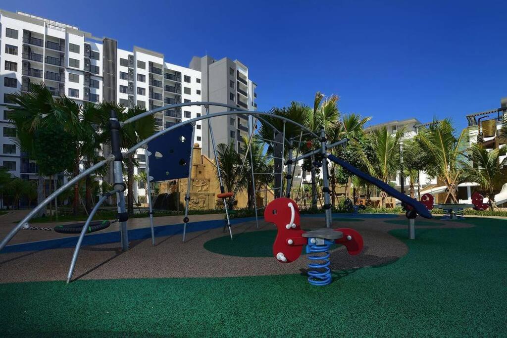 Kuantan Modern Seafront Family Staycation