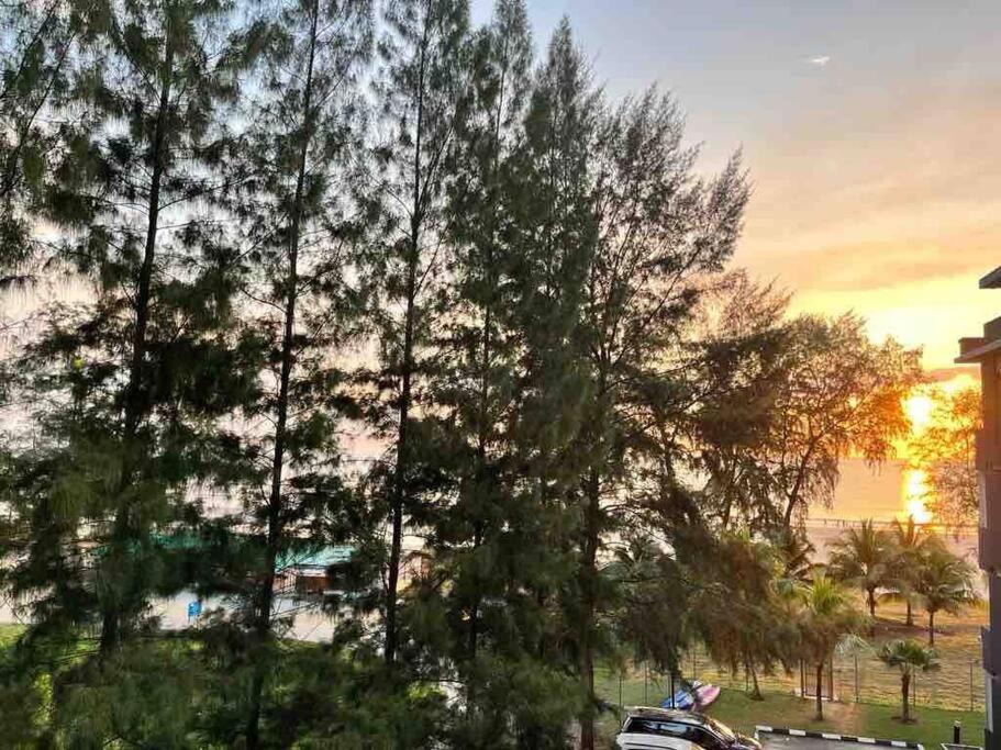 Kuantan Modern Seafront Family Staycation