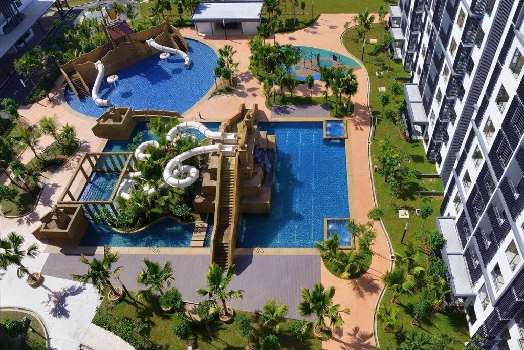 Kuantan Modern Seafront Family Staycation