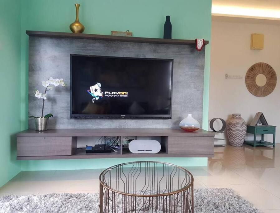 Kuantan Modern Seafront Family Staycation