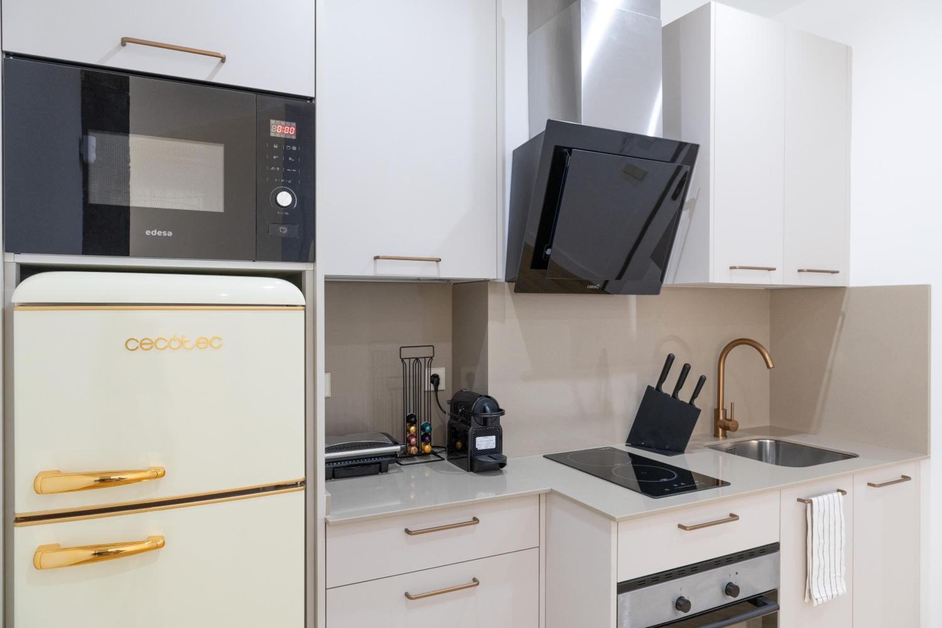 Apartamento moderno céntrico con AC y Luz natural