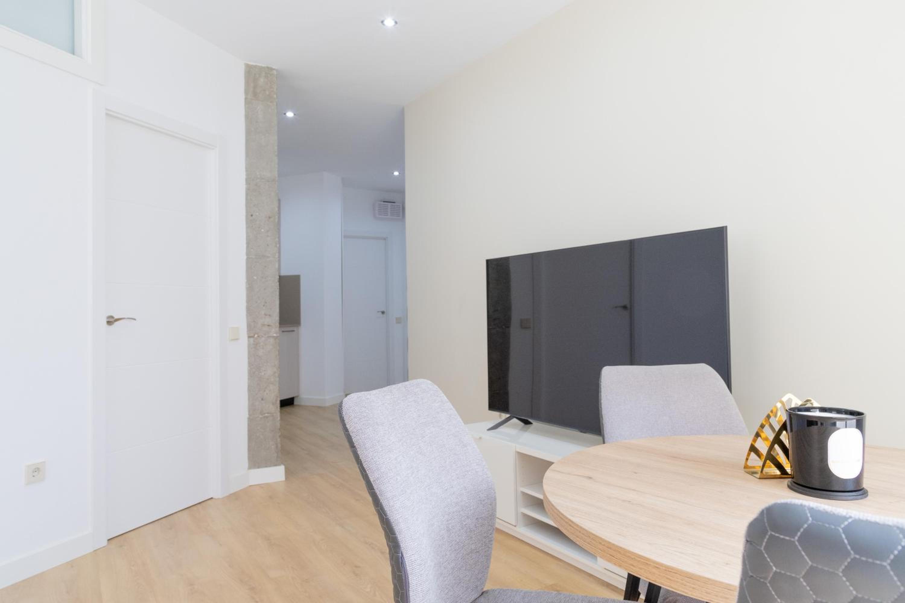 Apartamento moderno céntrico con AC y Luz natural